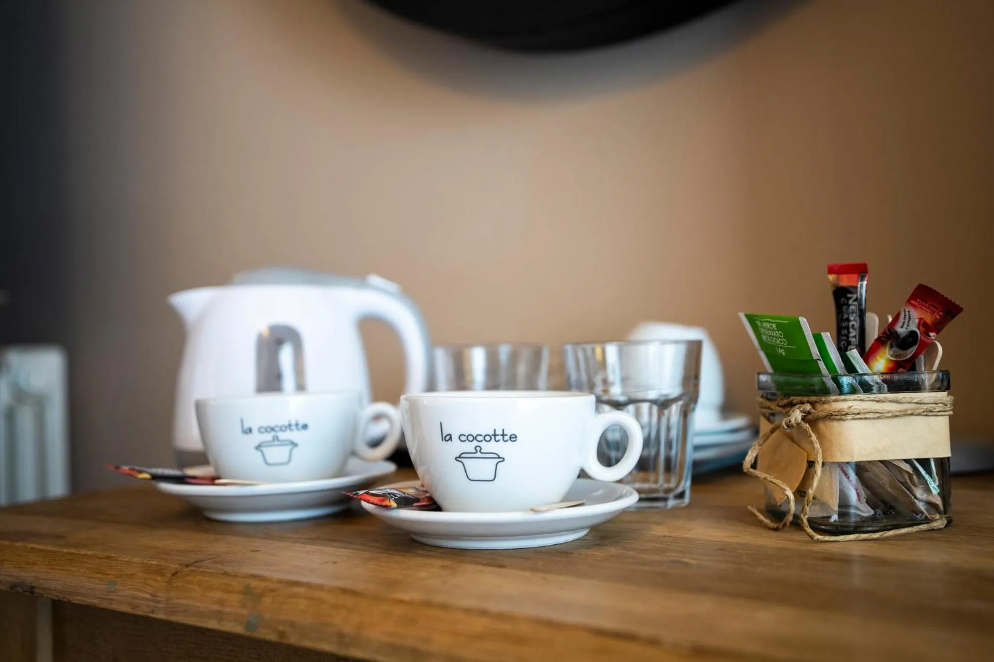 Coffee/tea facilities in BOBOTEL ROOMS City Center