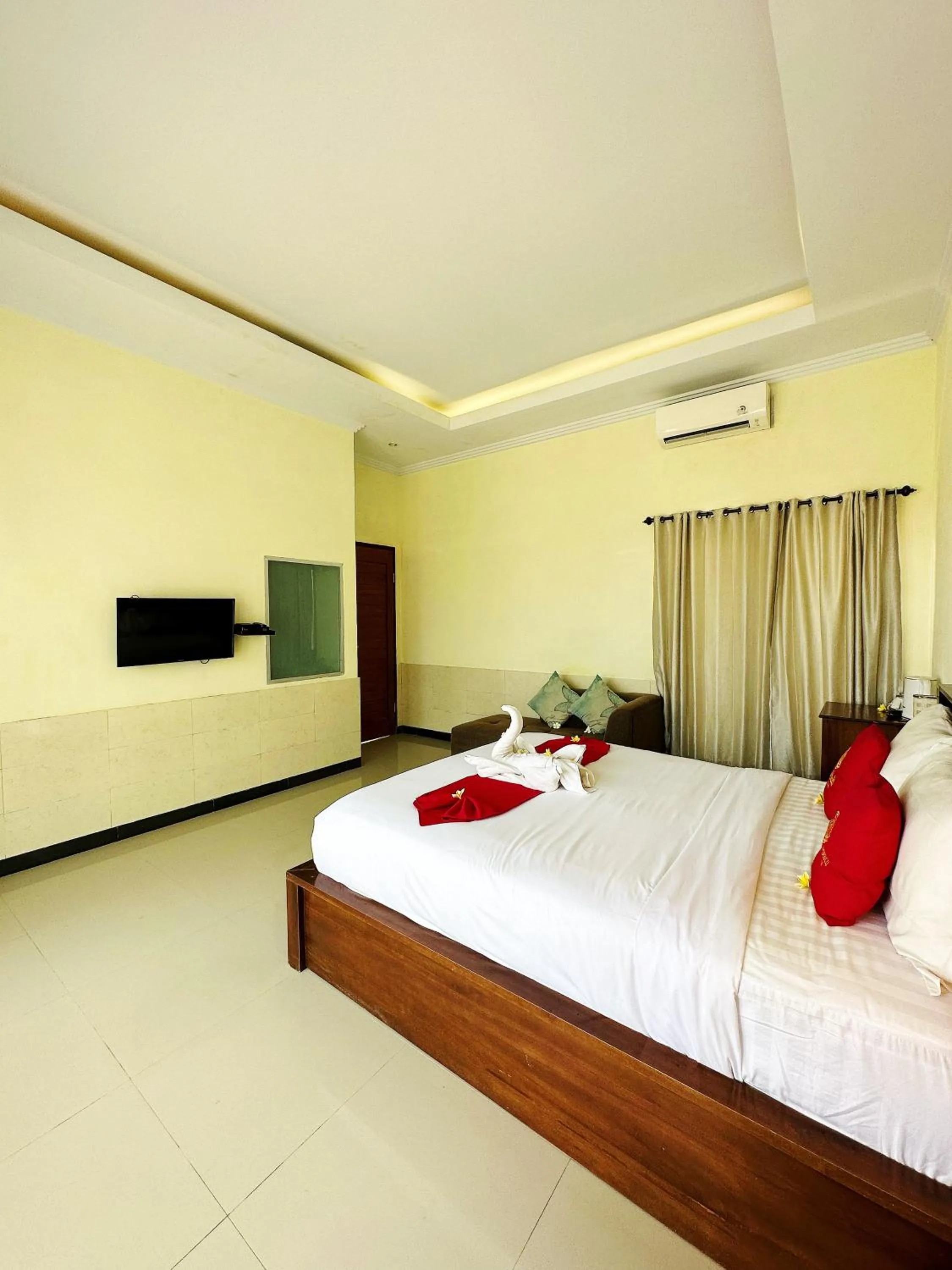 Bed in Cave Beach Bungalow