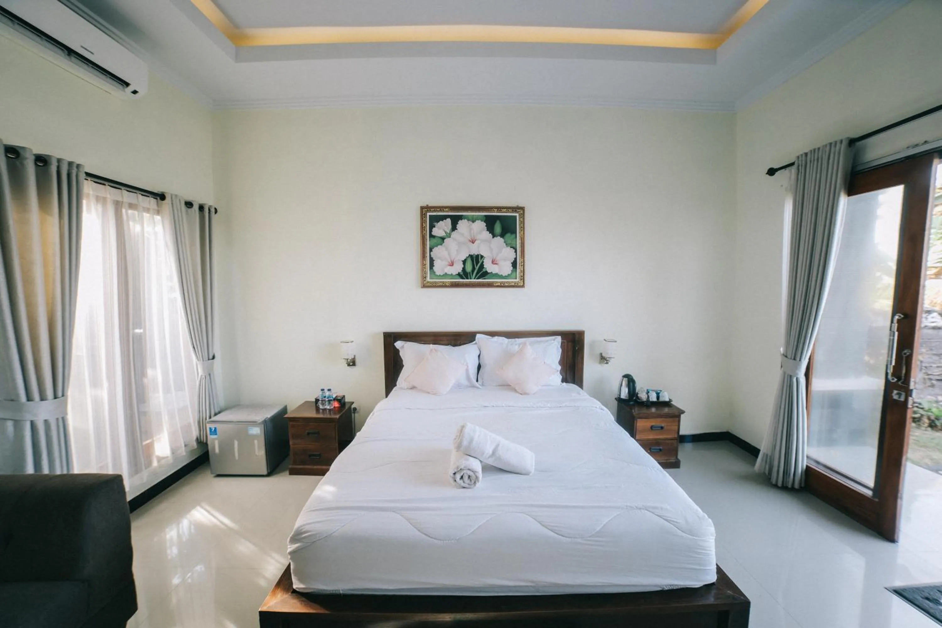 Bed in Cave Beach Bungalow