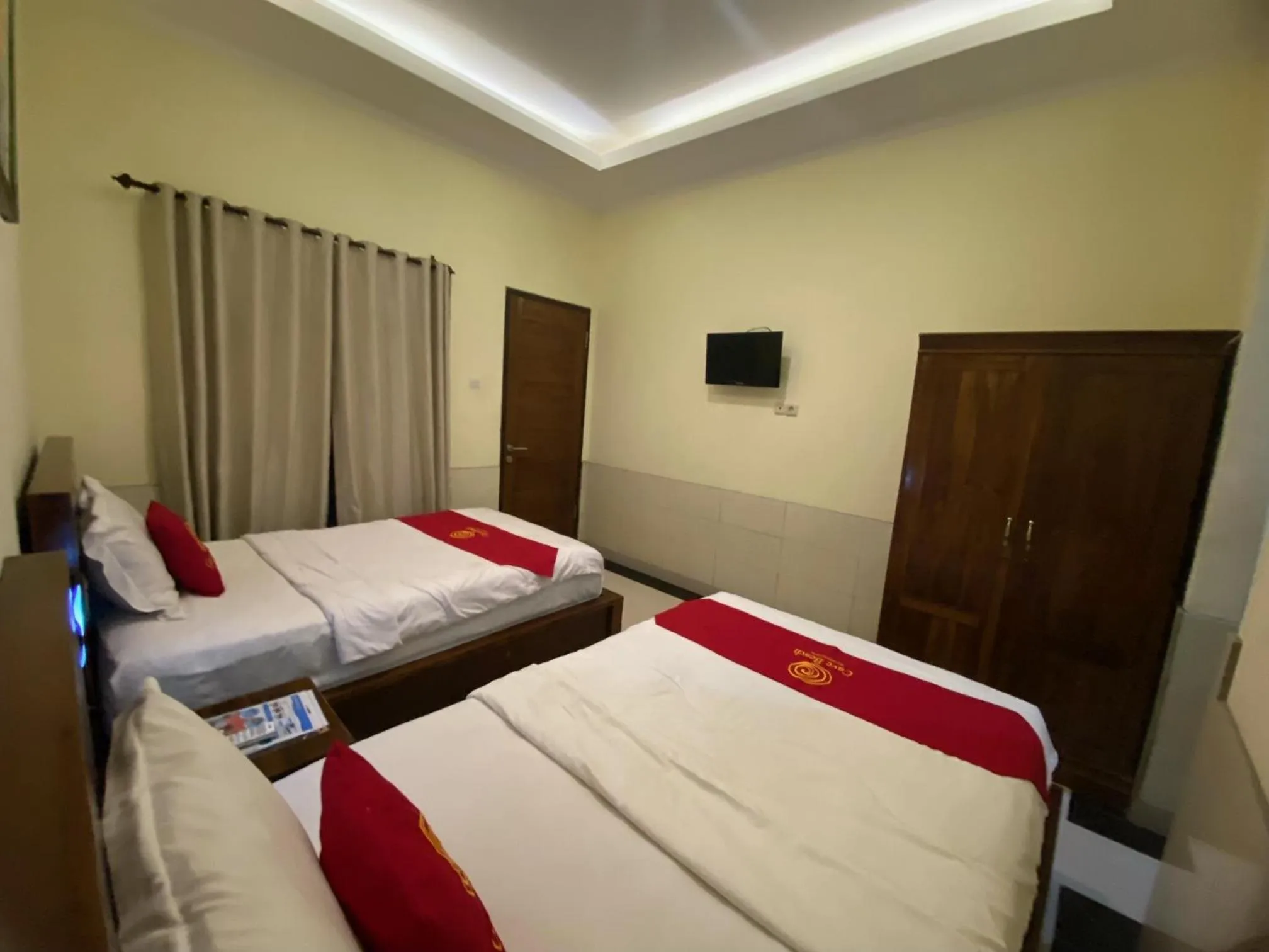 Bed in Cave Beach Bungalow