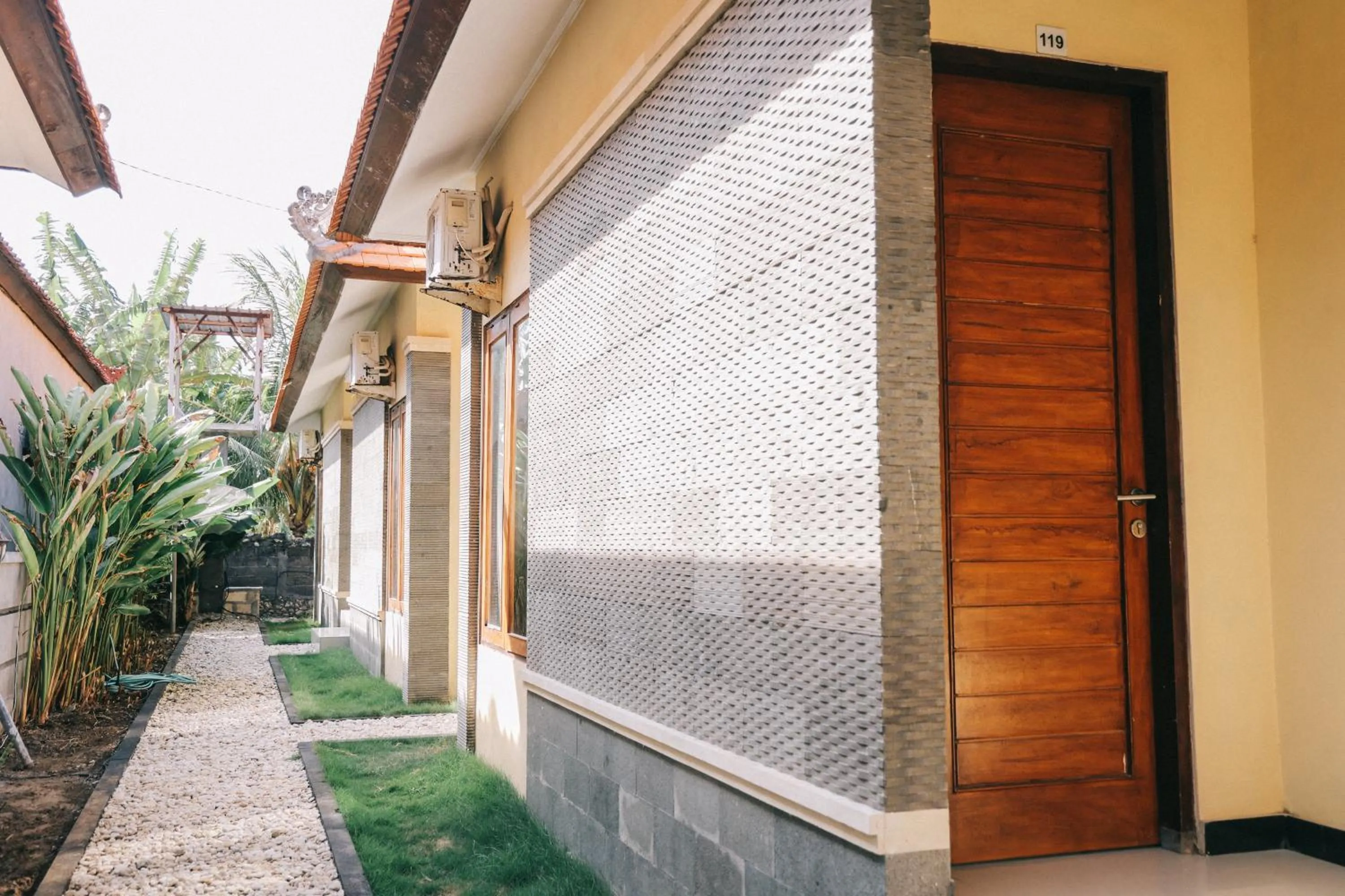 Property building in Cave Beach Bungalow