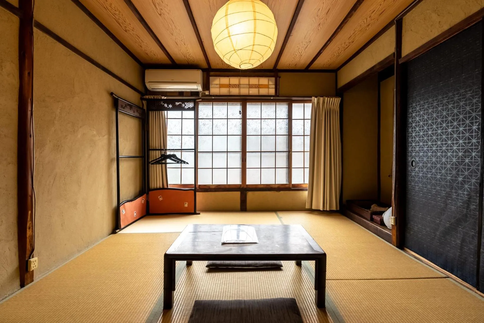 Photo of the whole room, Bed in Tsukito
