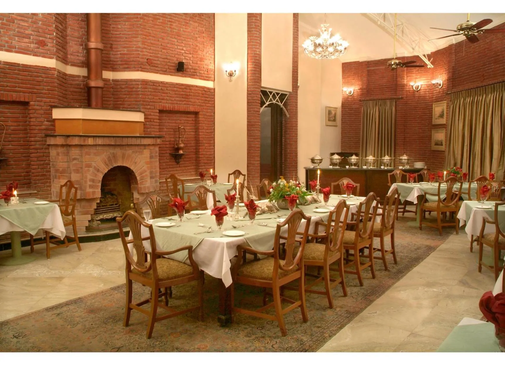 Bed in WelcomHeritage Taragarh Palace