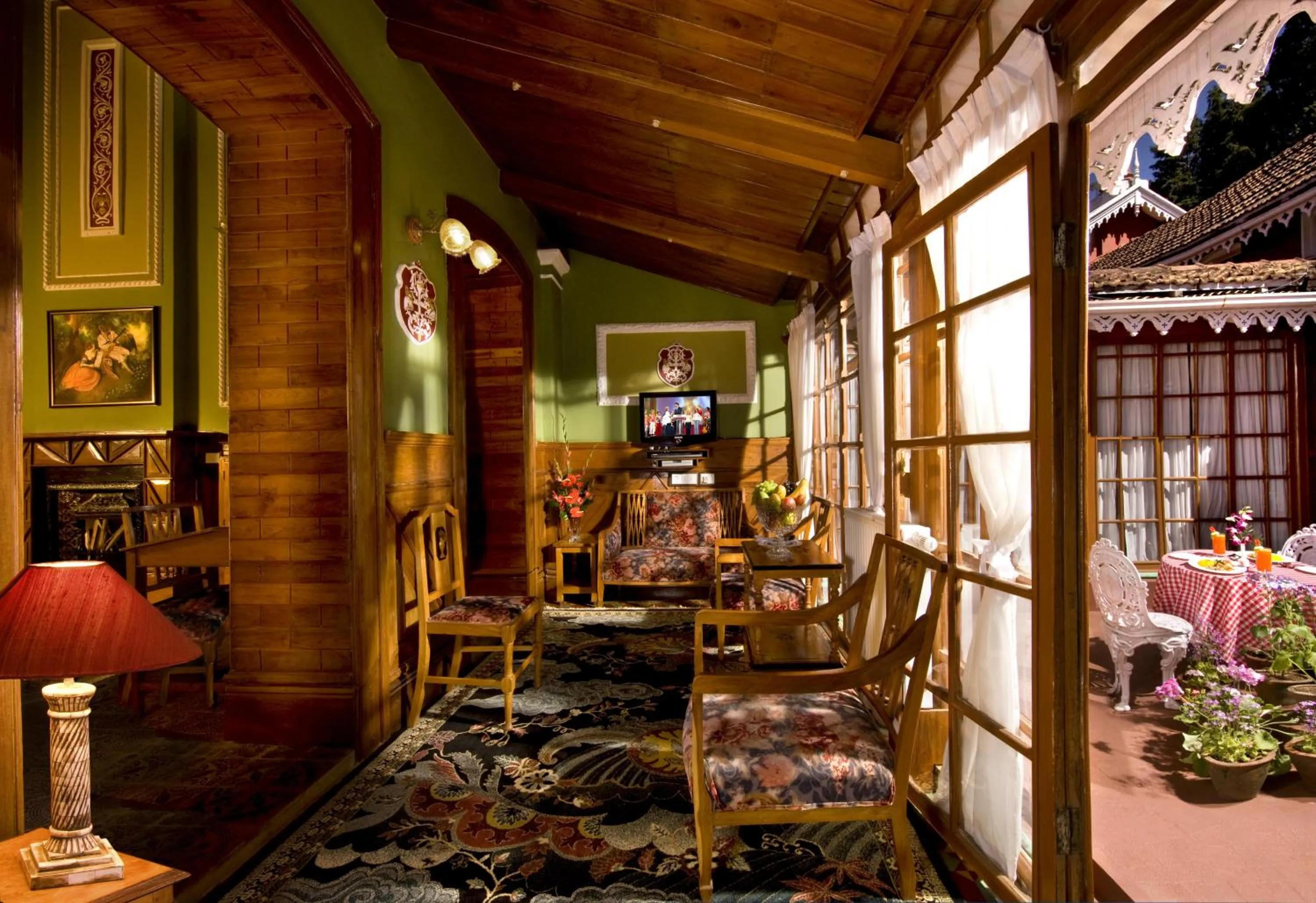 Lobby or reception in WelcomHeritage Fernhills Royal Palace