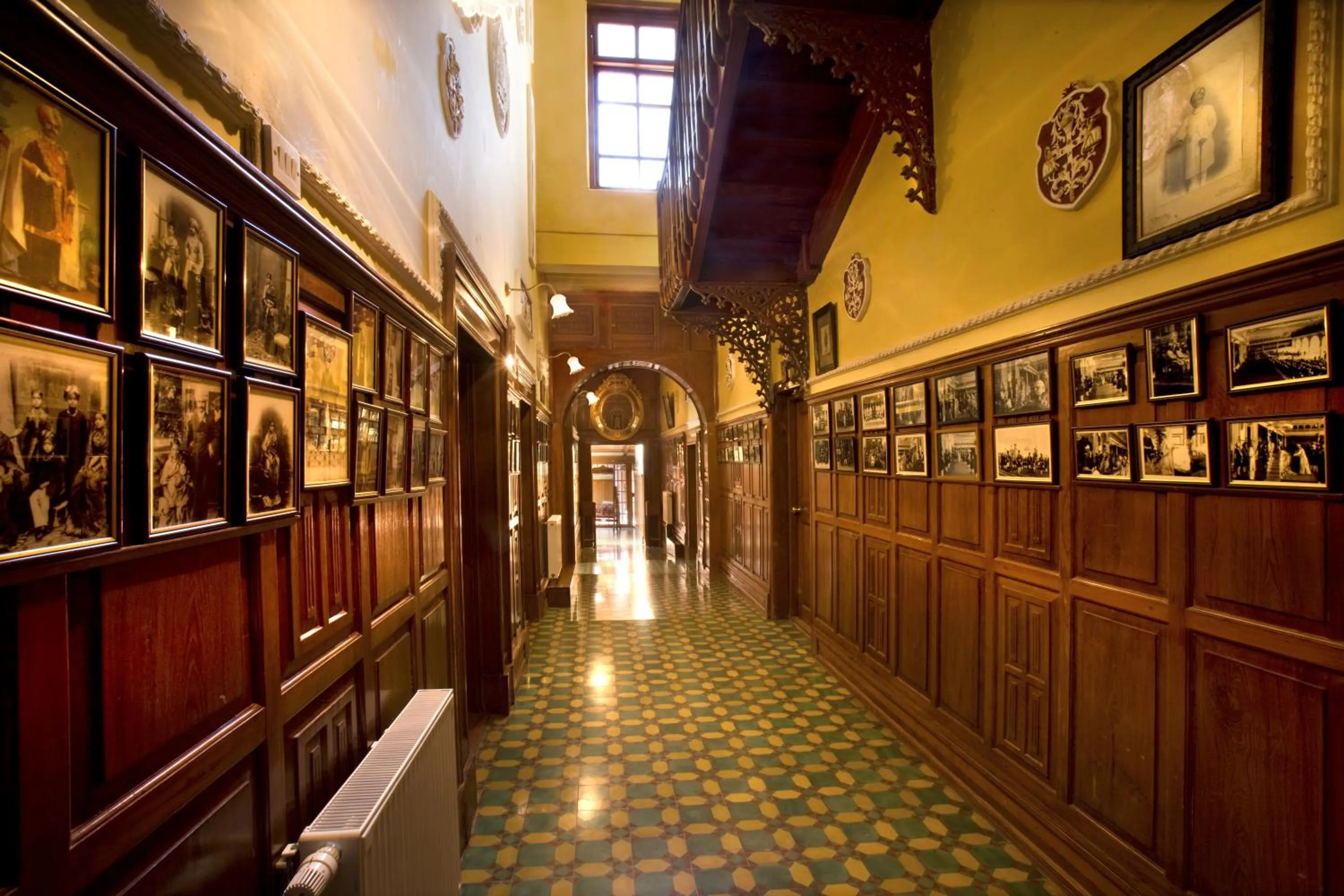 Library in WelcomHeritage Fernhills Royal Palace