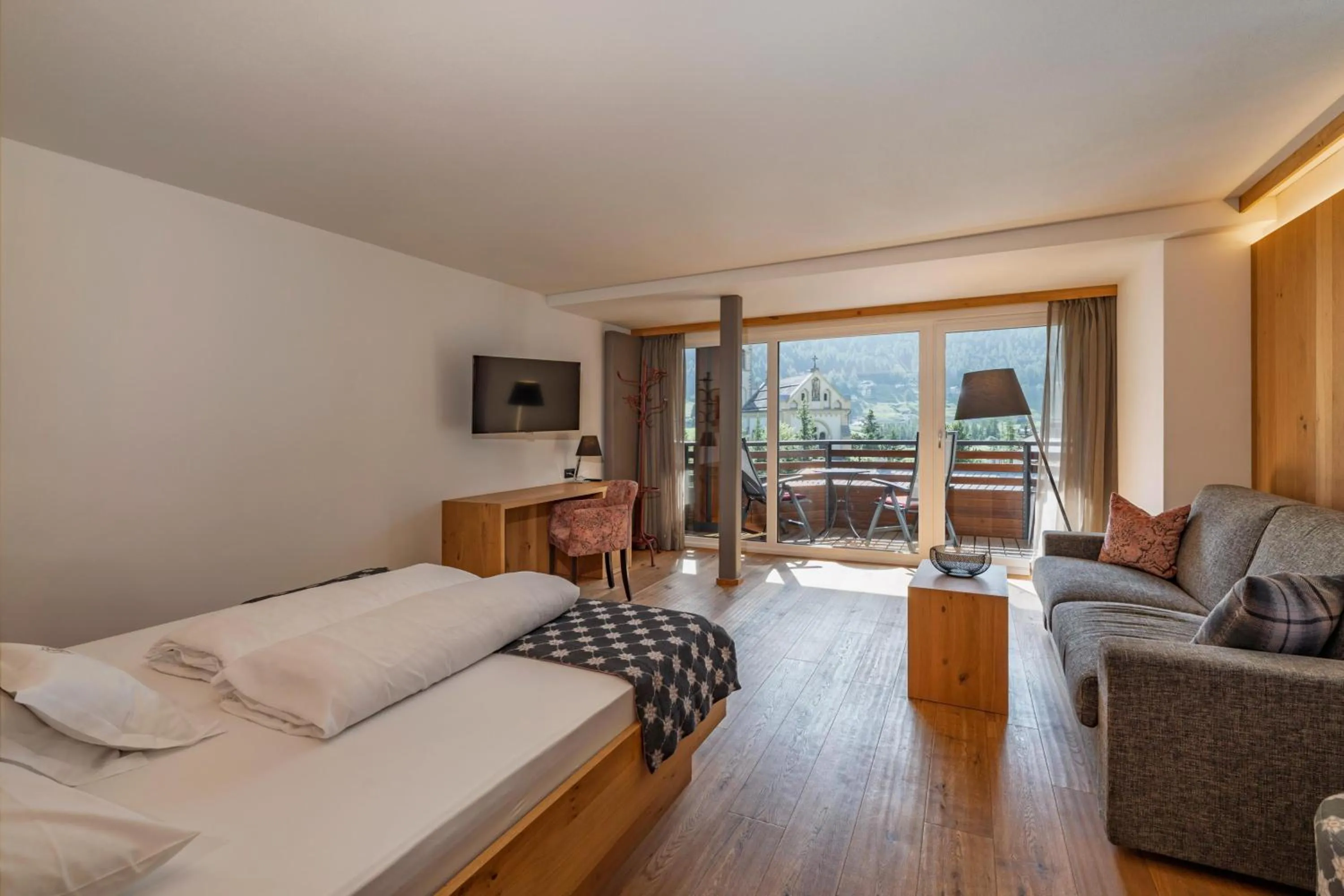 Photo of the whole room, Bed in Hotel Eller