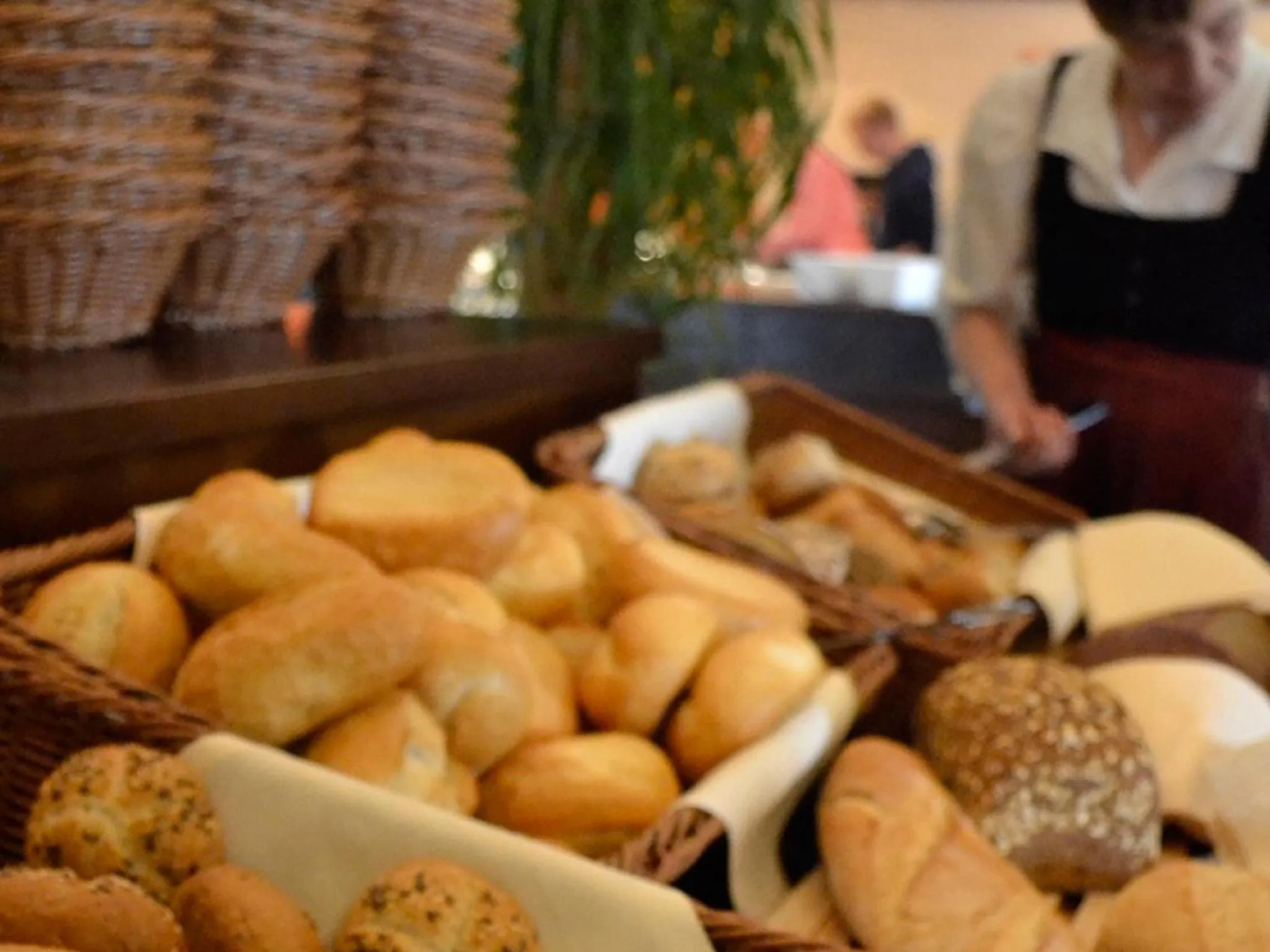Buffet breakfast in Moselstern Parkhotel Krähennest