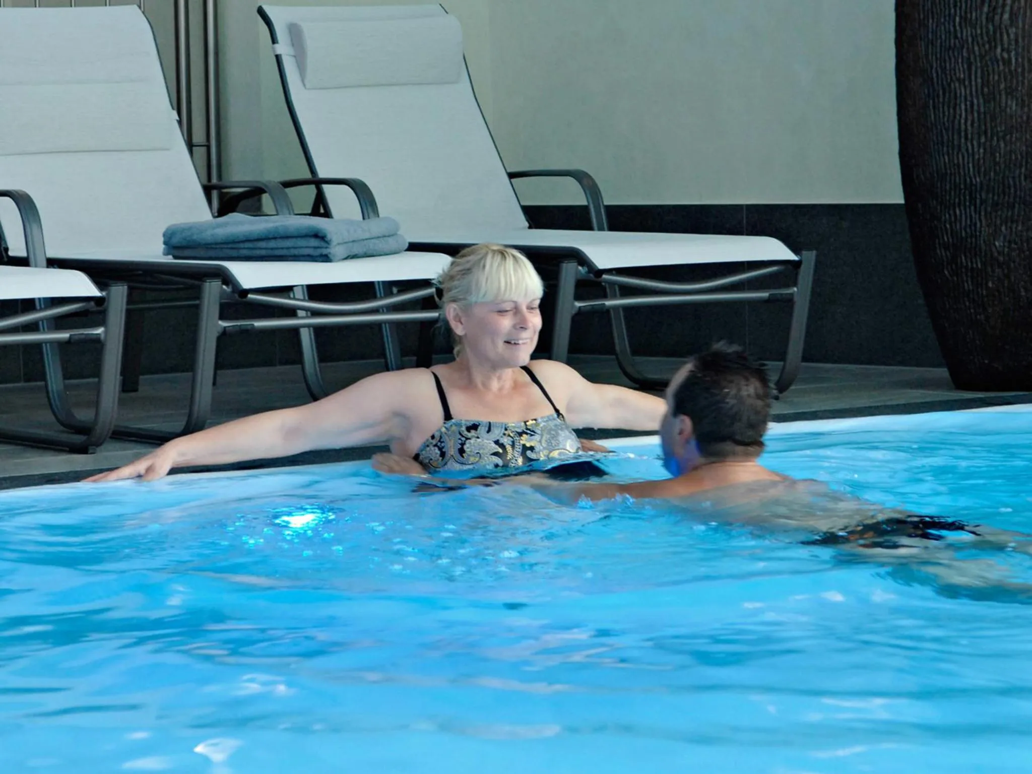 Swimming pool in Moselstern Parkhotel Krähennest