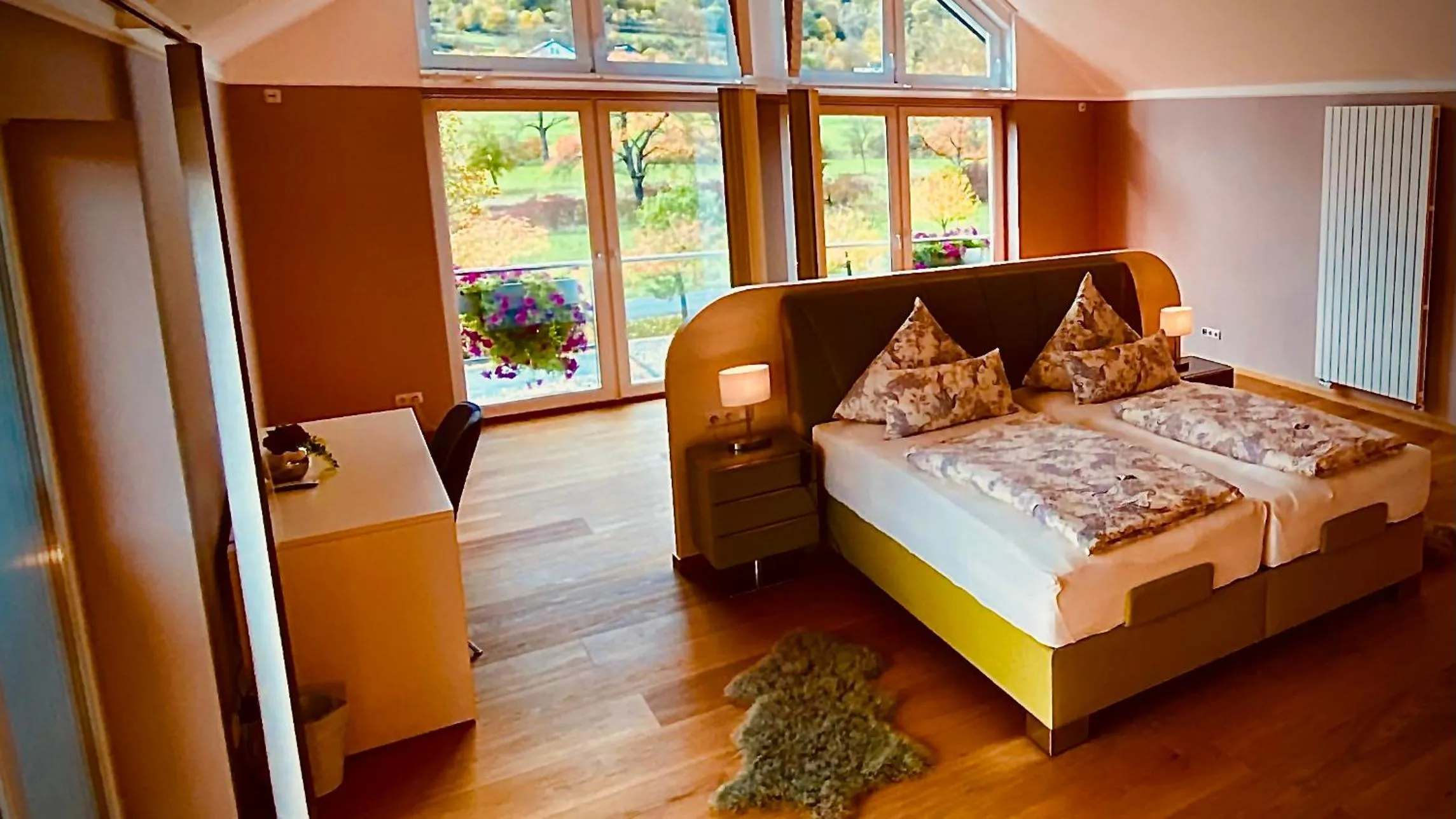 Photo of the whole room, Bed in Moselstern Parkhotel Krähennest