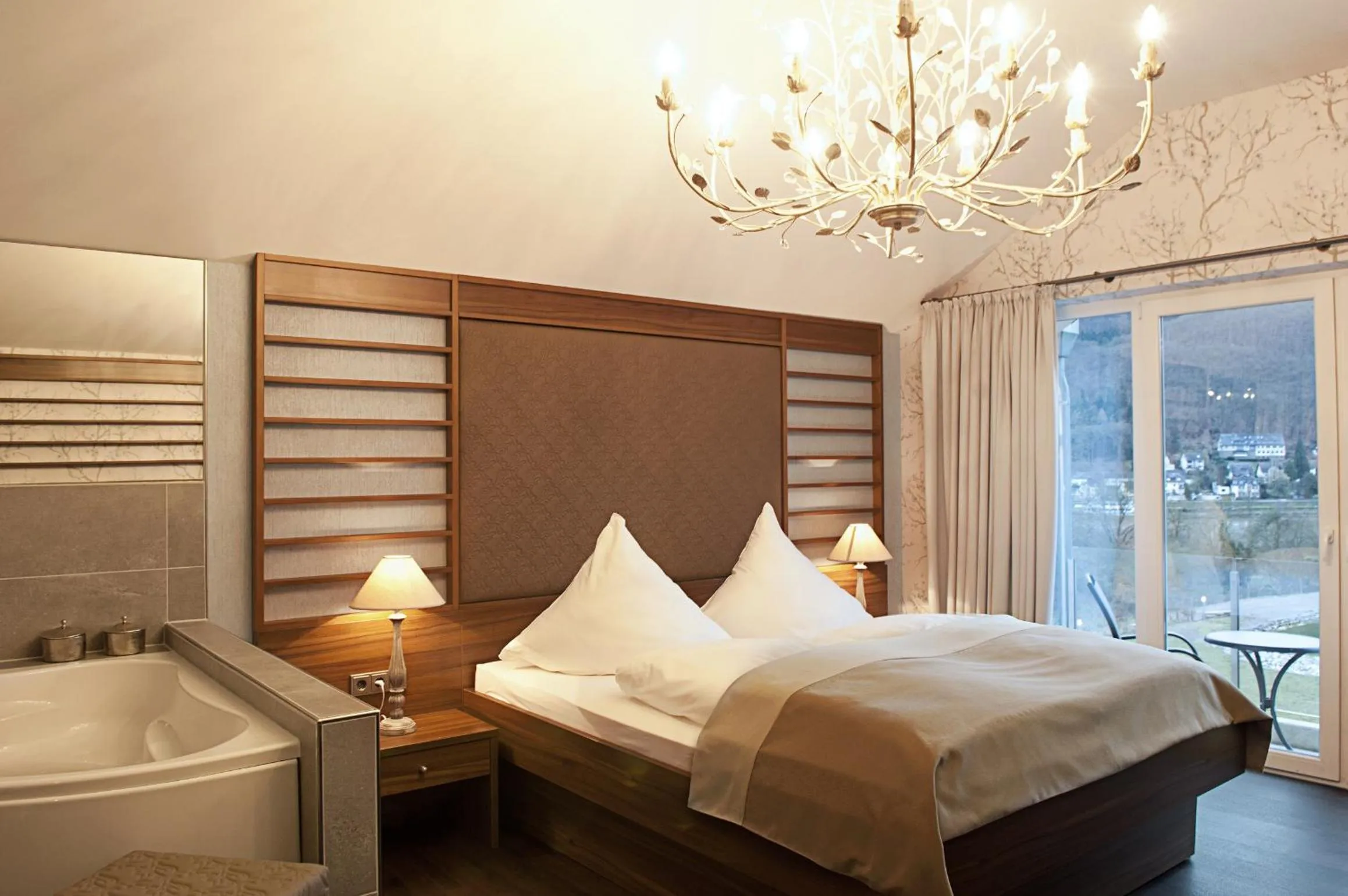 Photo of the whole room, Bed in Moselstern Parkhotel Krähennest