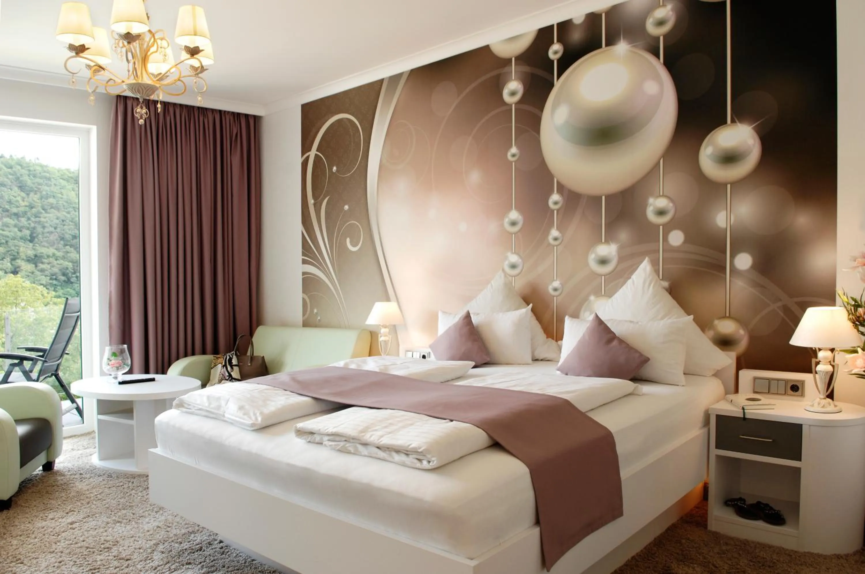 Photo of the whole room, Bed in Moselstern Parkhotel Krähennest