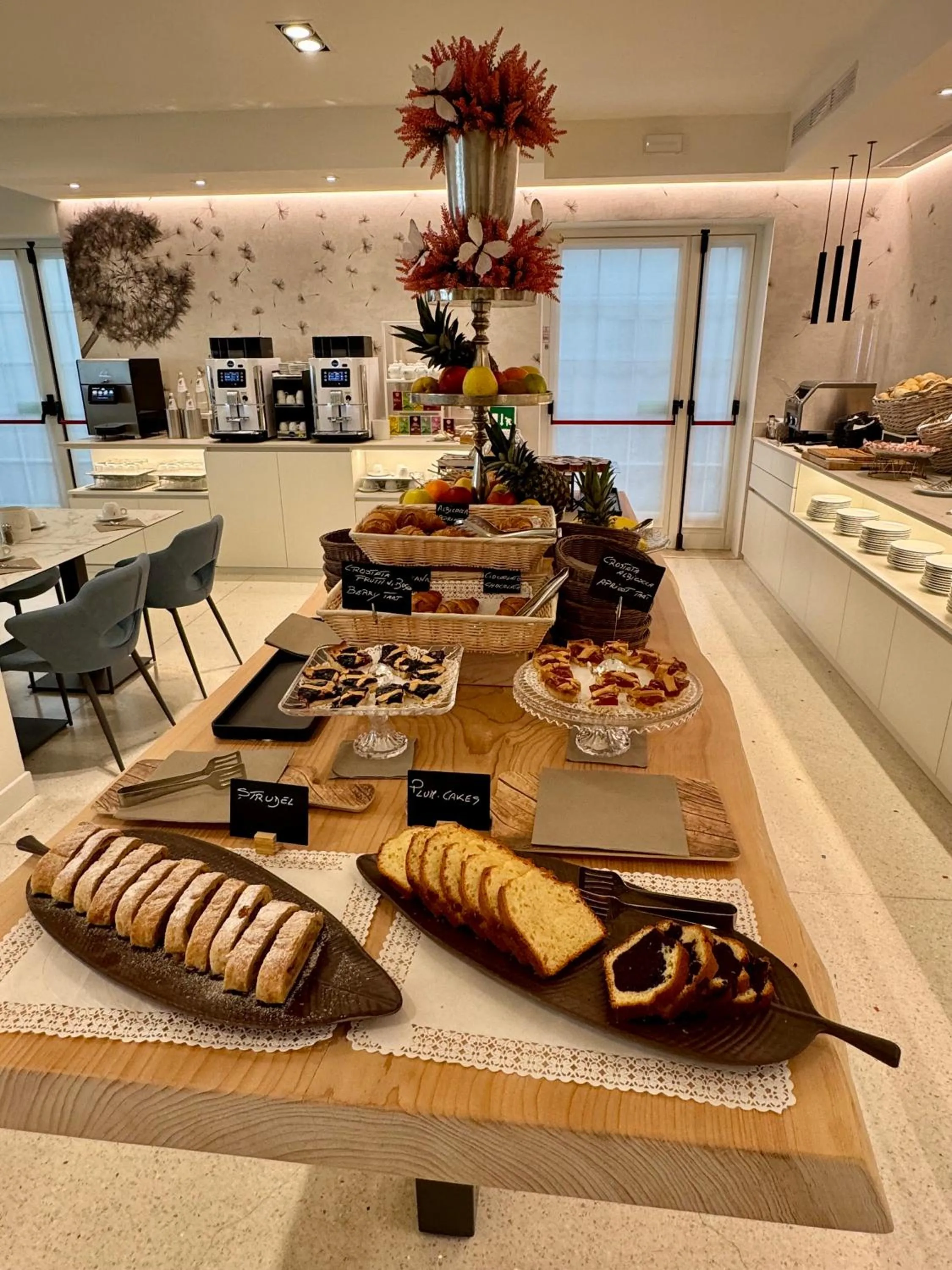 Breakfast in Hotel Castiglione