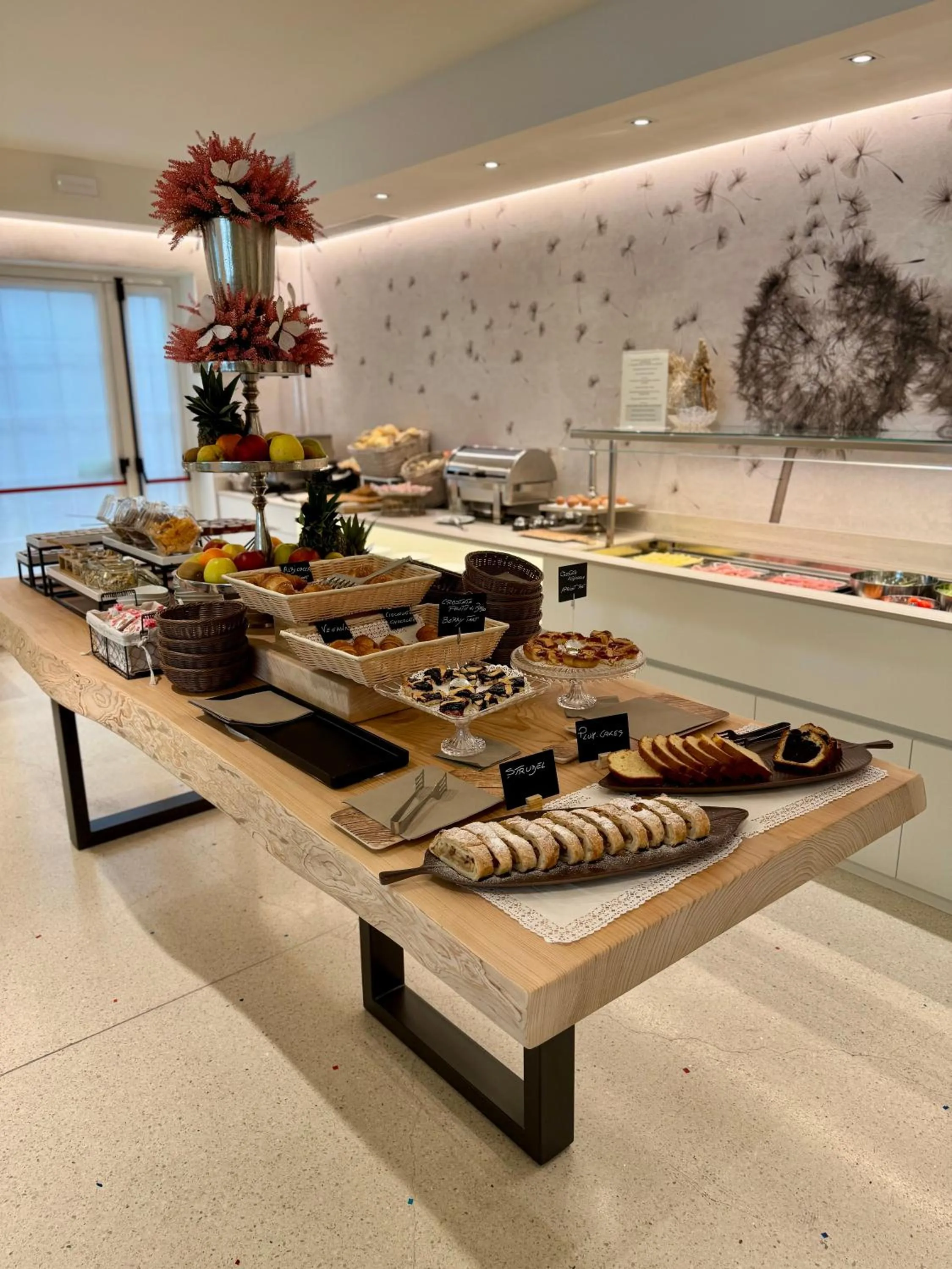 Breakfast in Hotel Castiglione