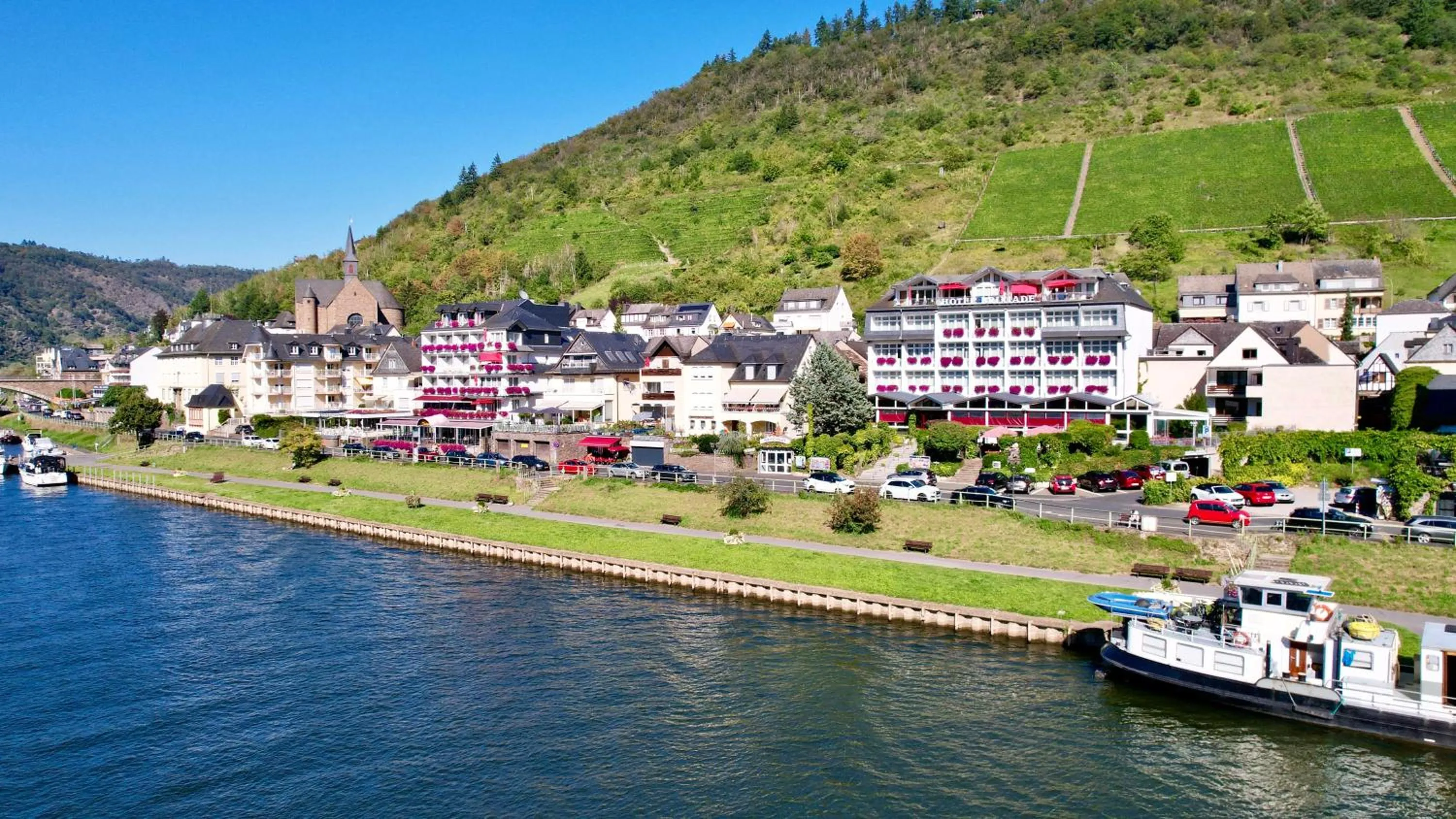 Property building in Moselstern Hotel Brixiade &Triton