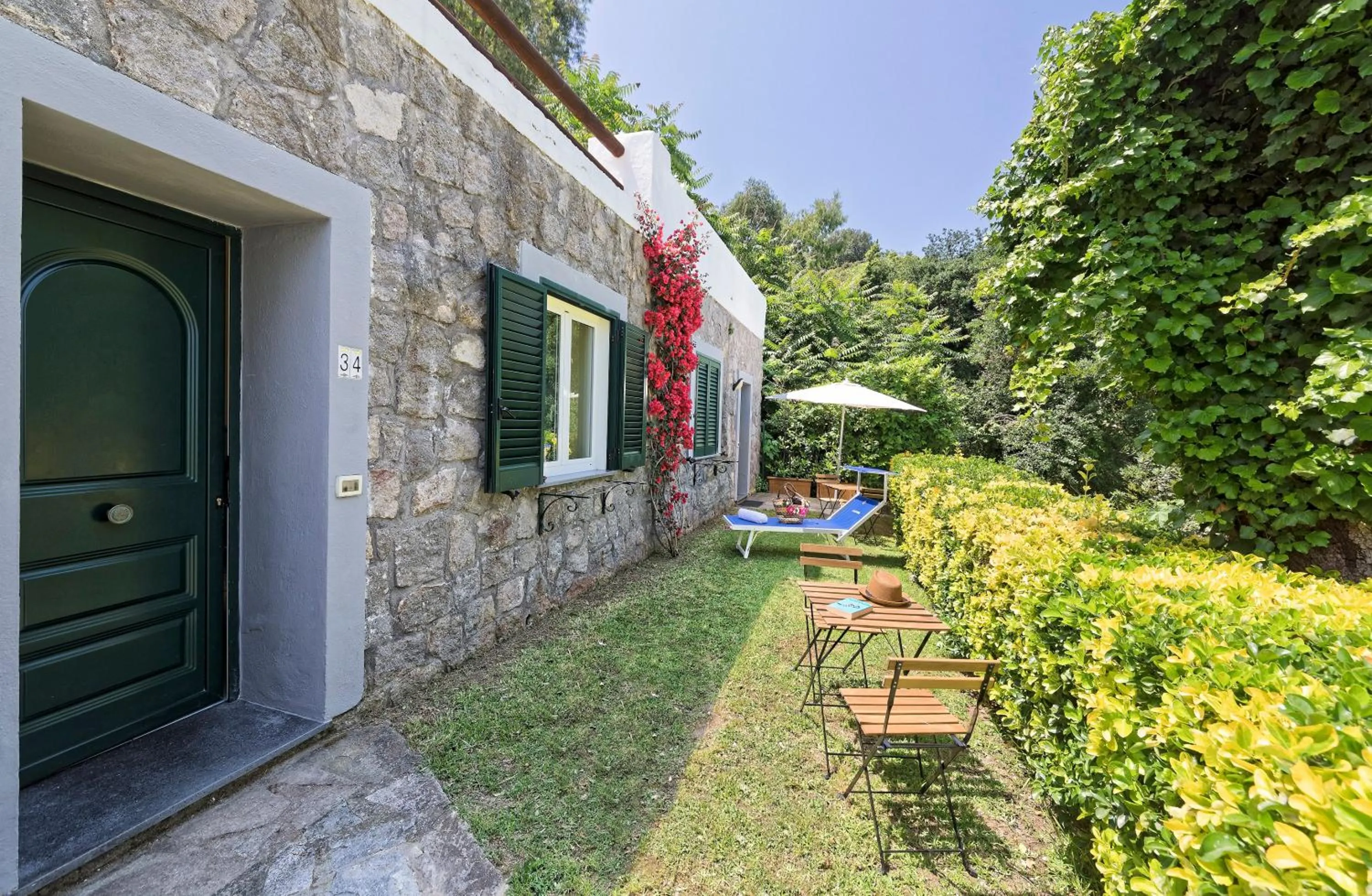 Property building in Hotel Oasi Castiglione