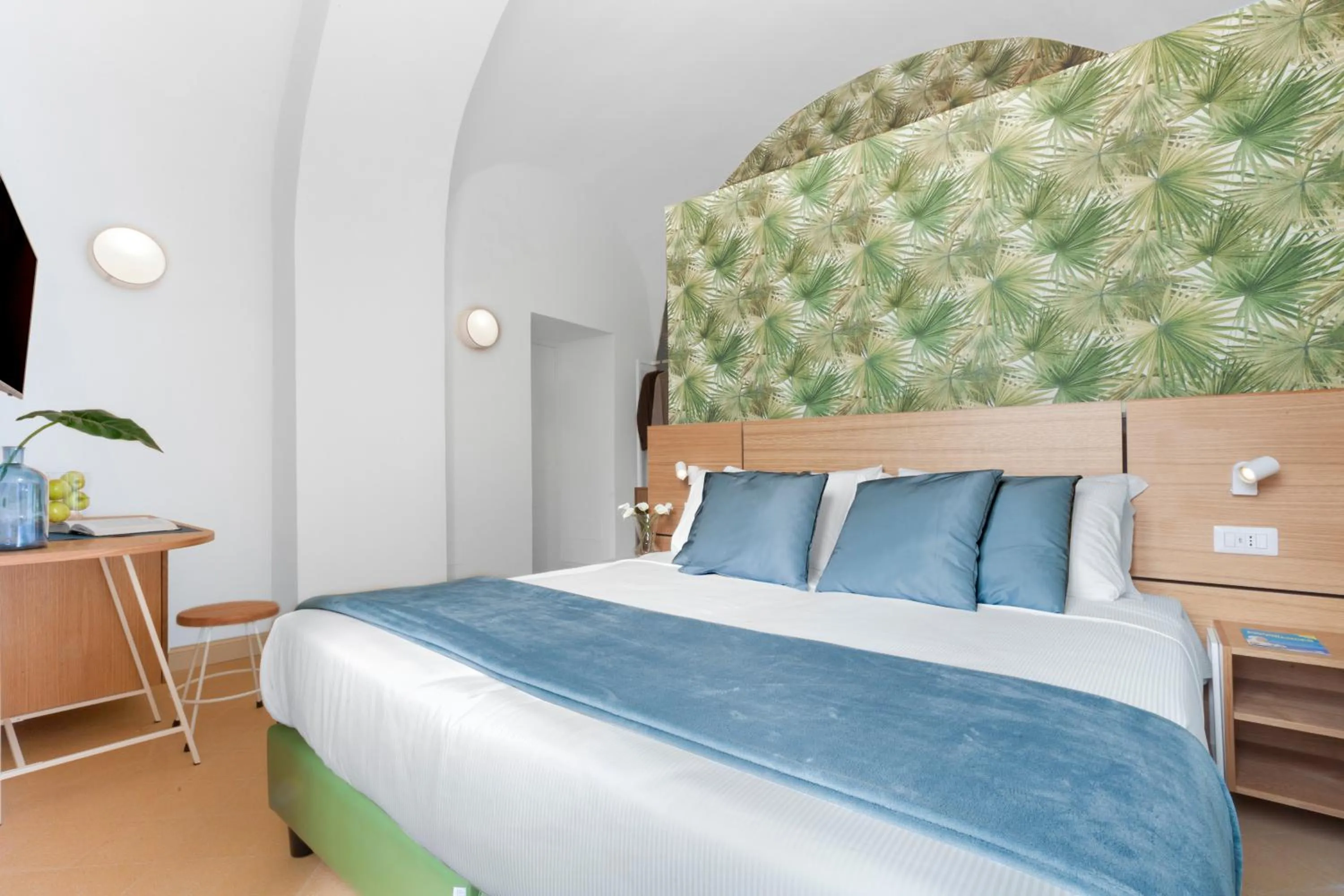 Bed in Unconventional Sorrento Coast