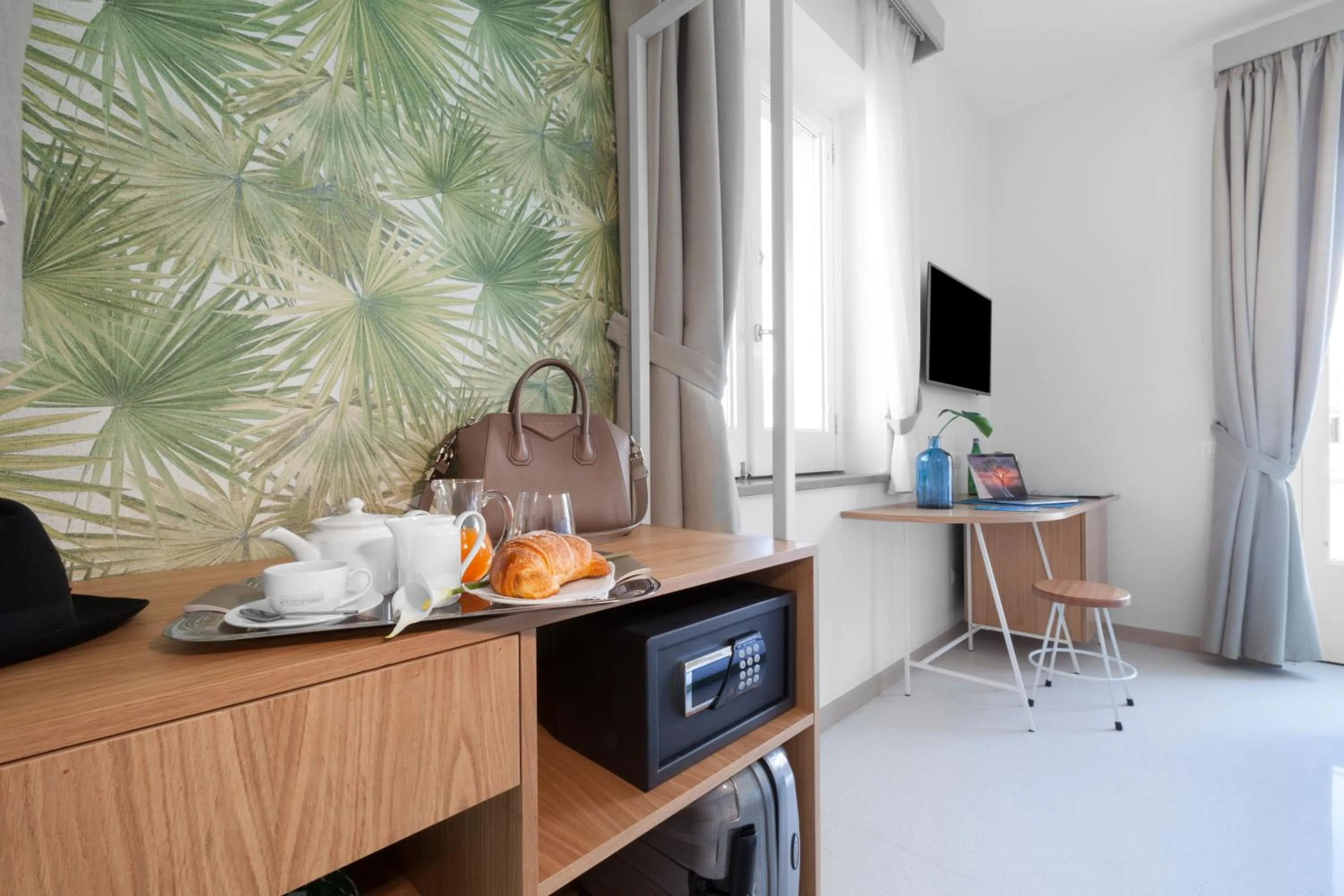 Decorative detail in Unconventional Sorrento Coast