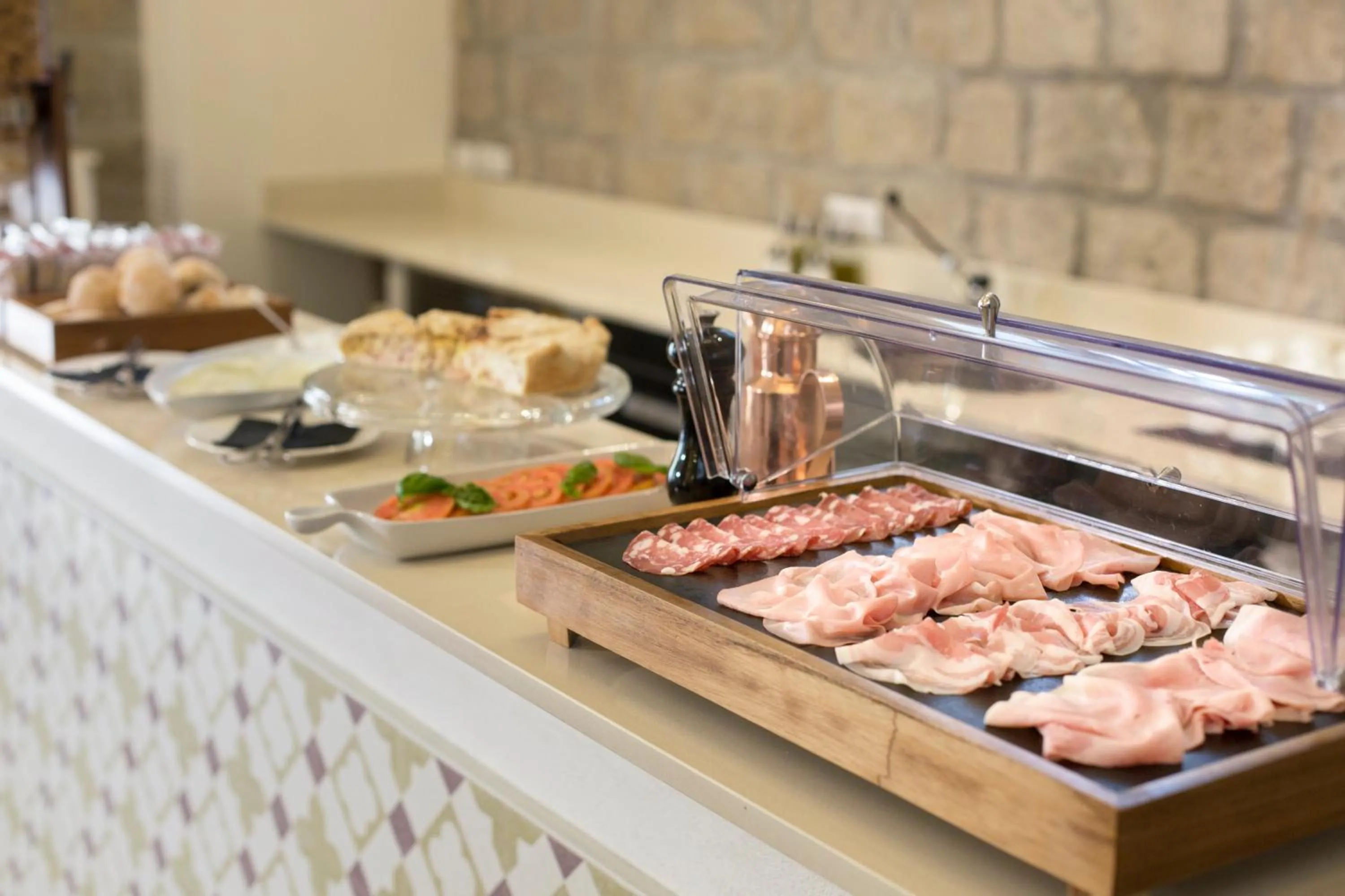 Breakfast in Unconventional Sorrento Coast