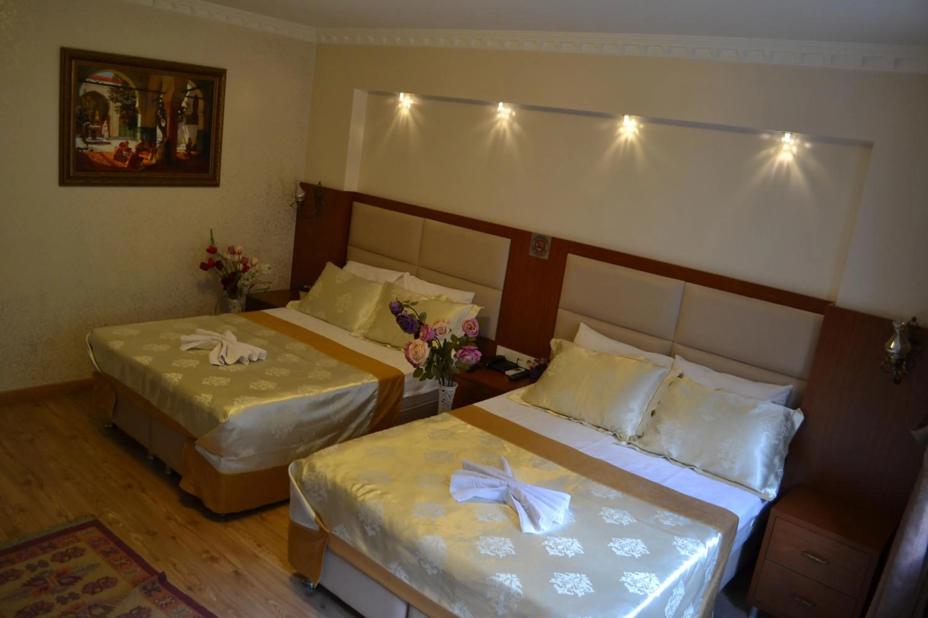 Bedroom, Bed in Peradise Hotel