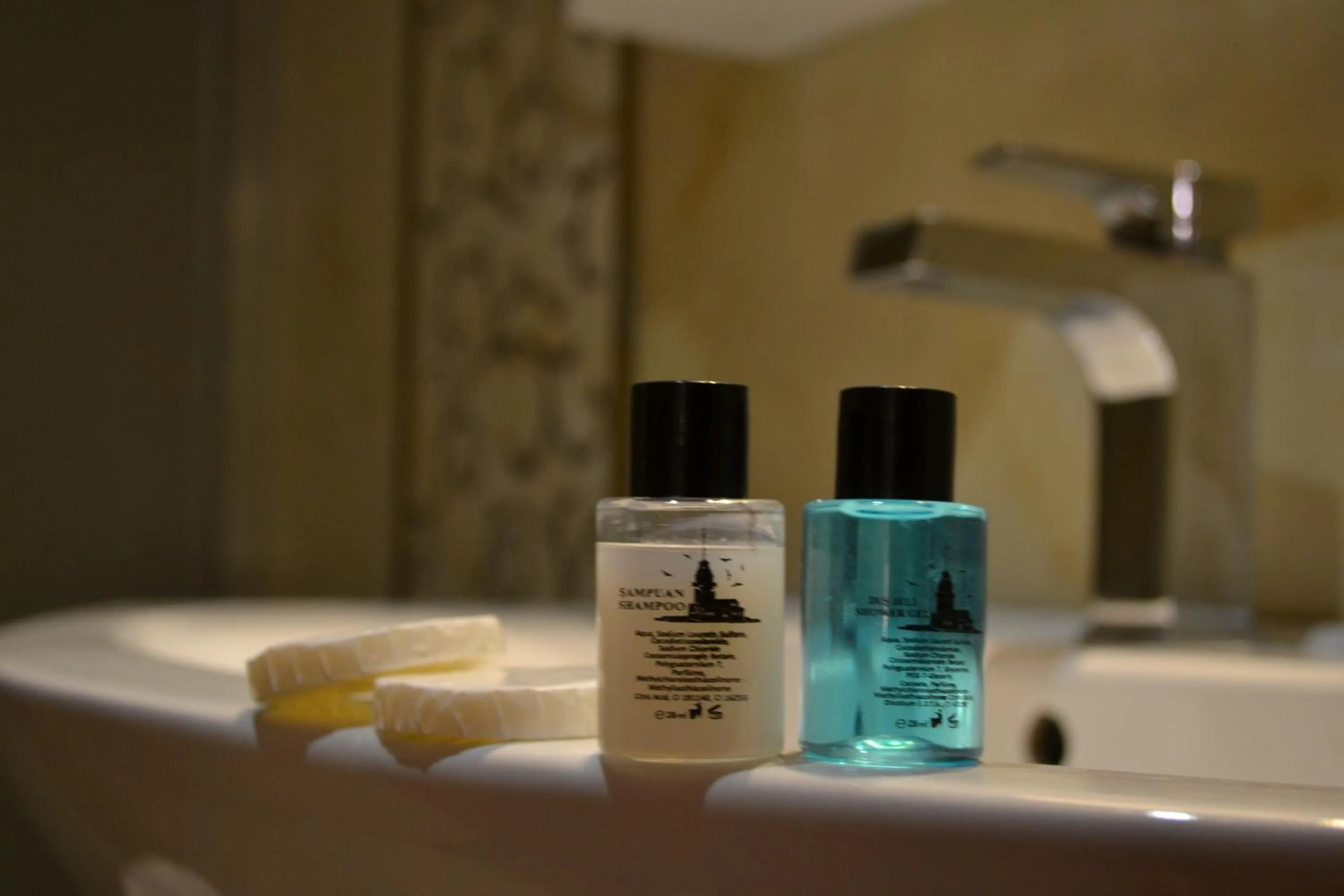 Bathroom in Peradise Hotel