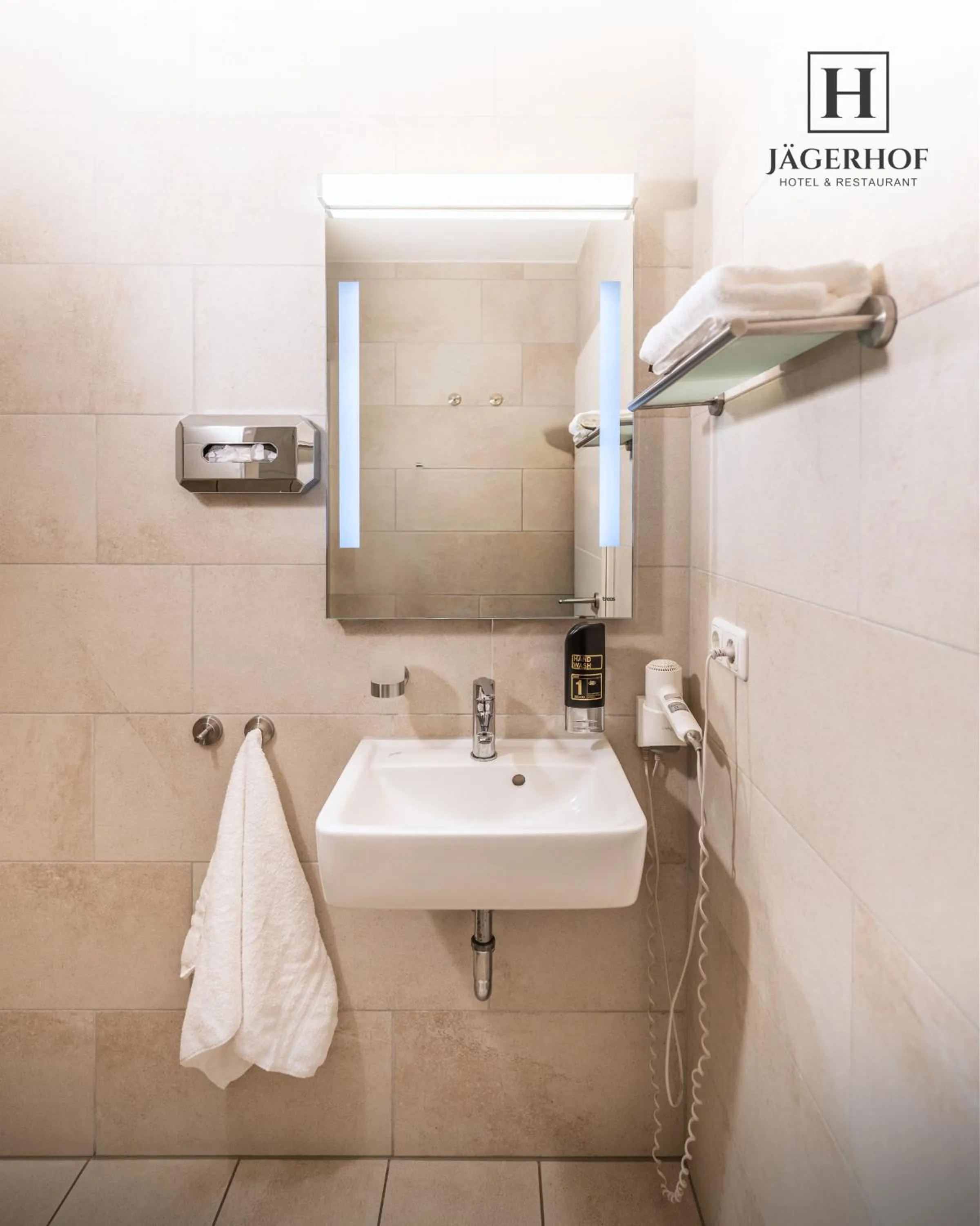 Bathroom in Hotel Restaurant Jaegerhof