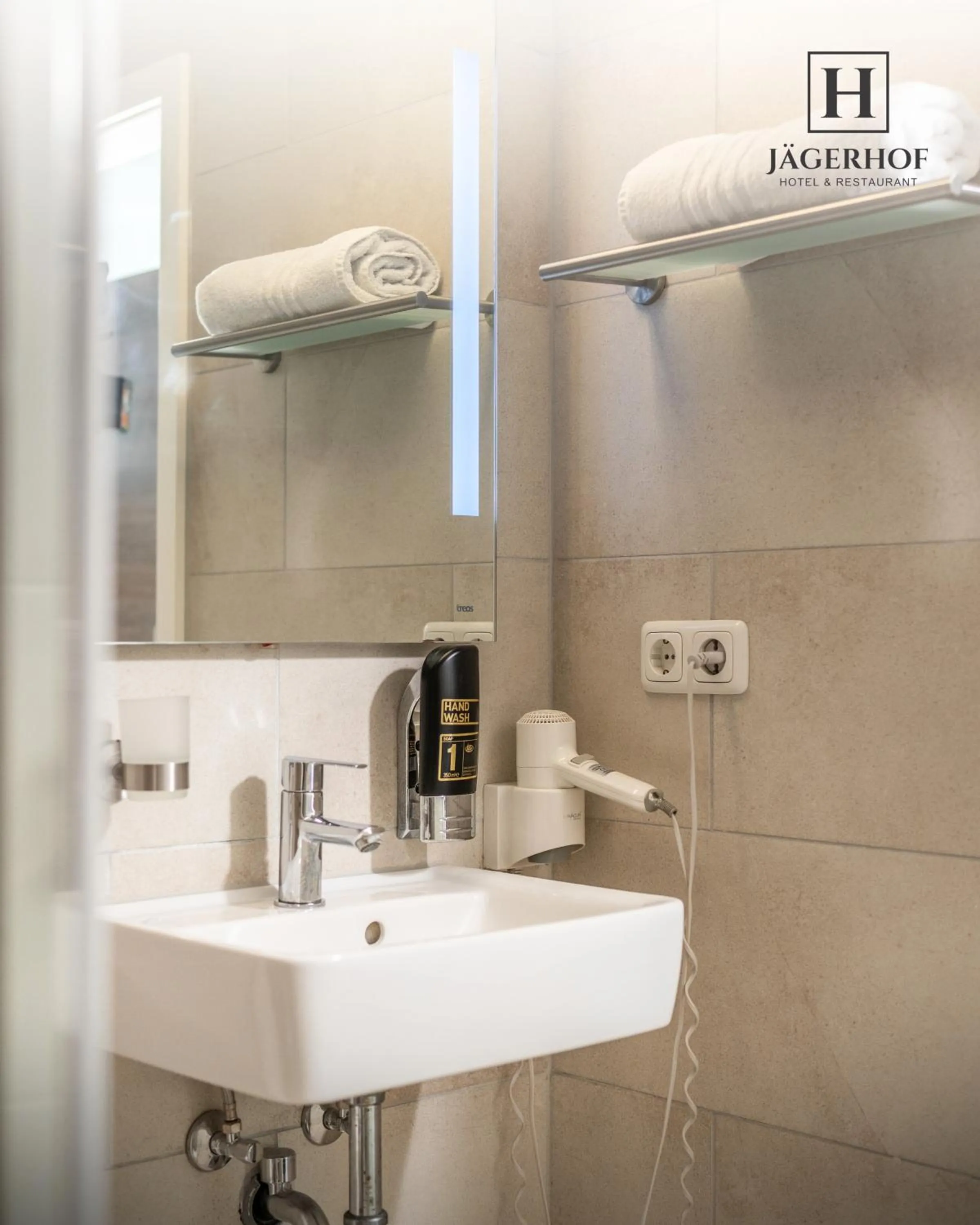 Bathroom in Hotel Restaurant Jaegerhof