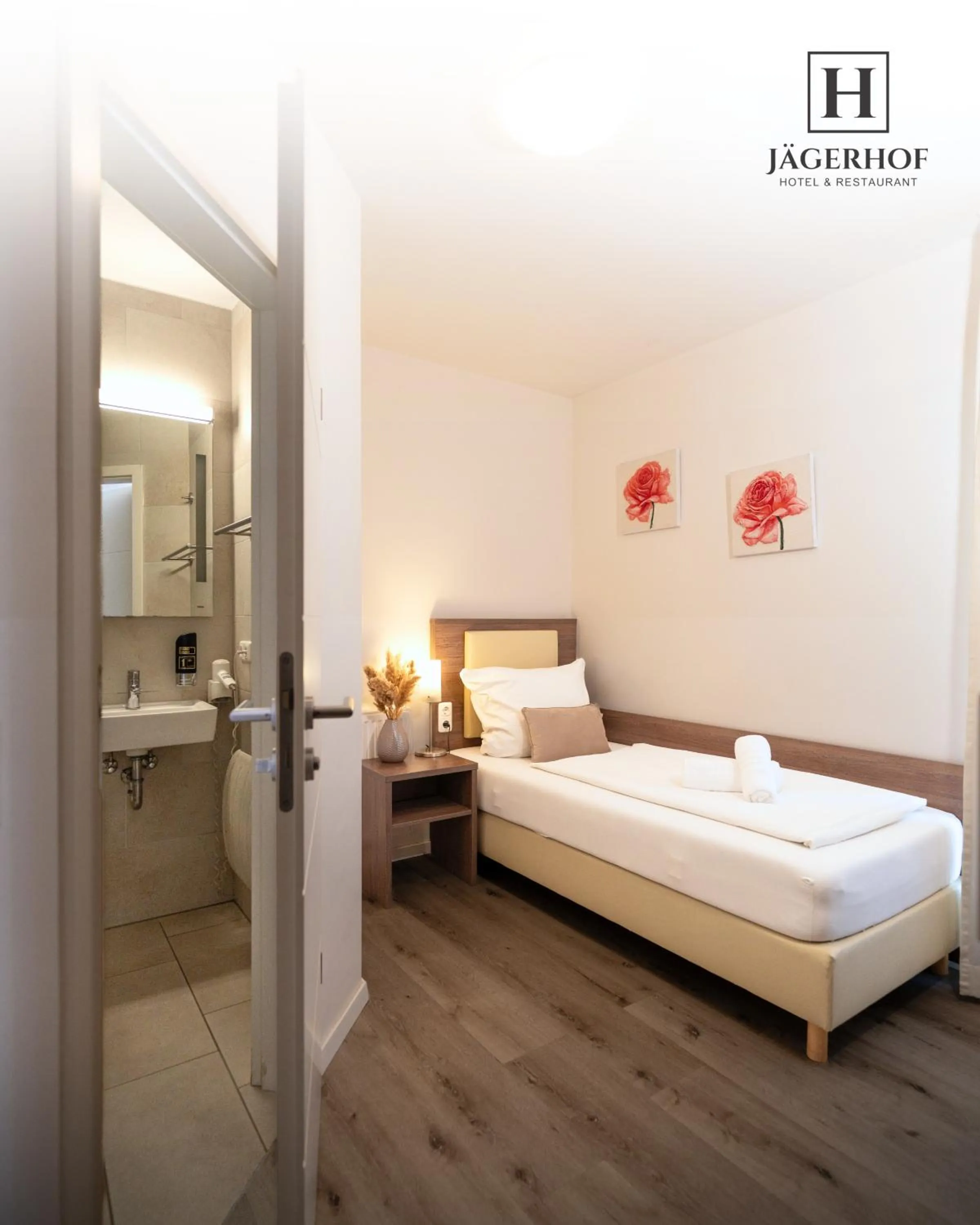 Bed in Hotel Restaurant Jaegerhof