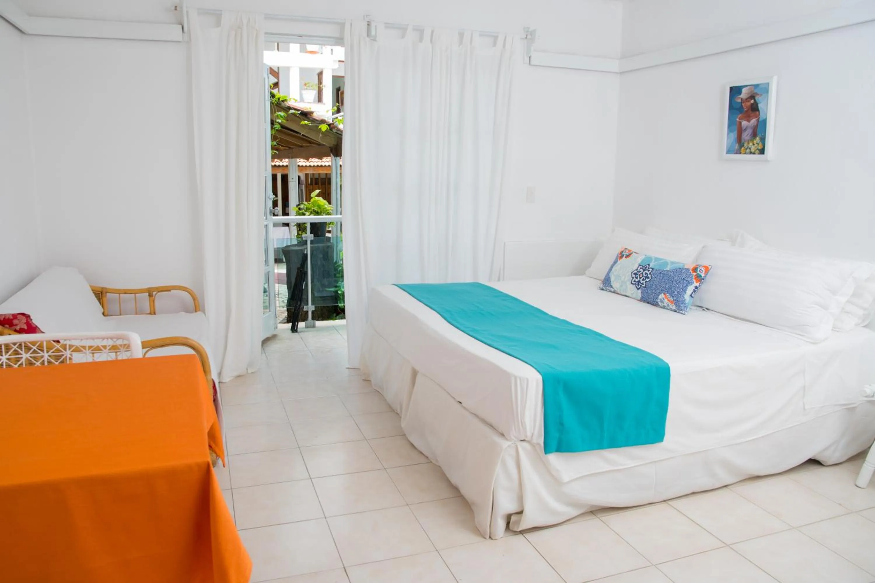 Bed in Hotel Neptuno Refugio