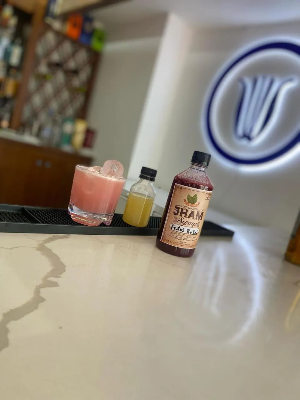 Lounge or bar in Hotel Neptuno Refugio