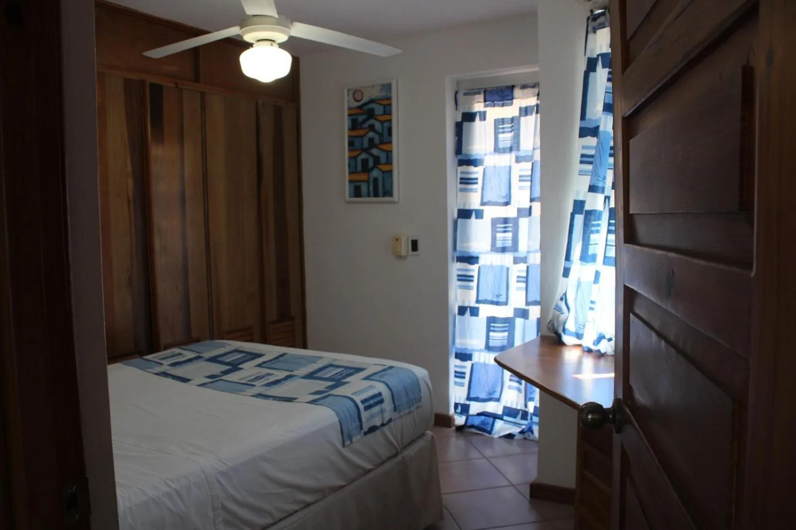 Bedroom, Bed in Hotel Neptuno Refugio