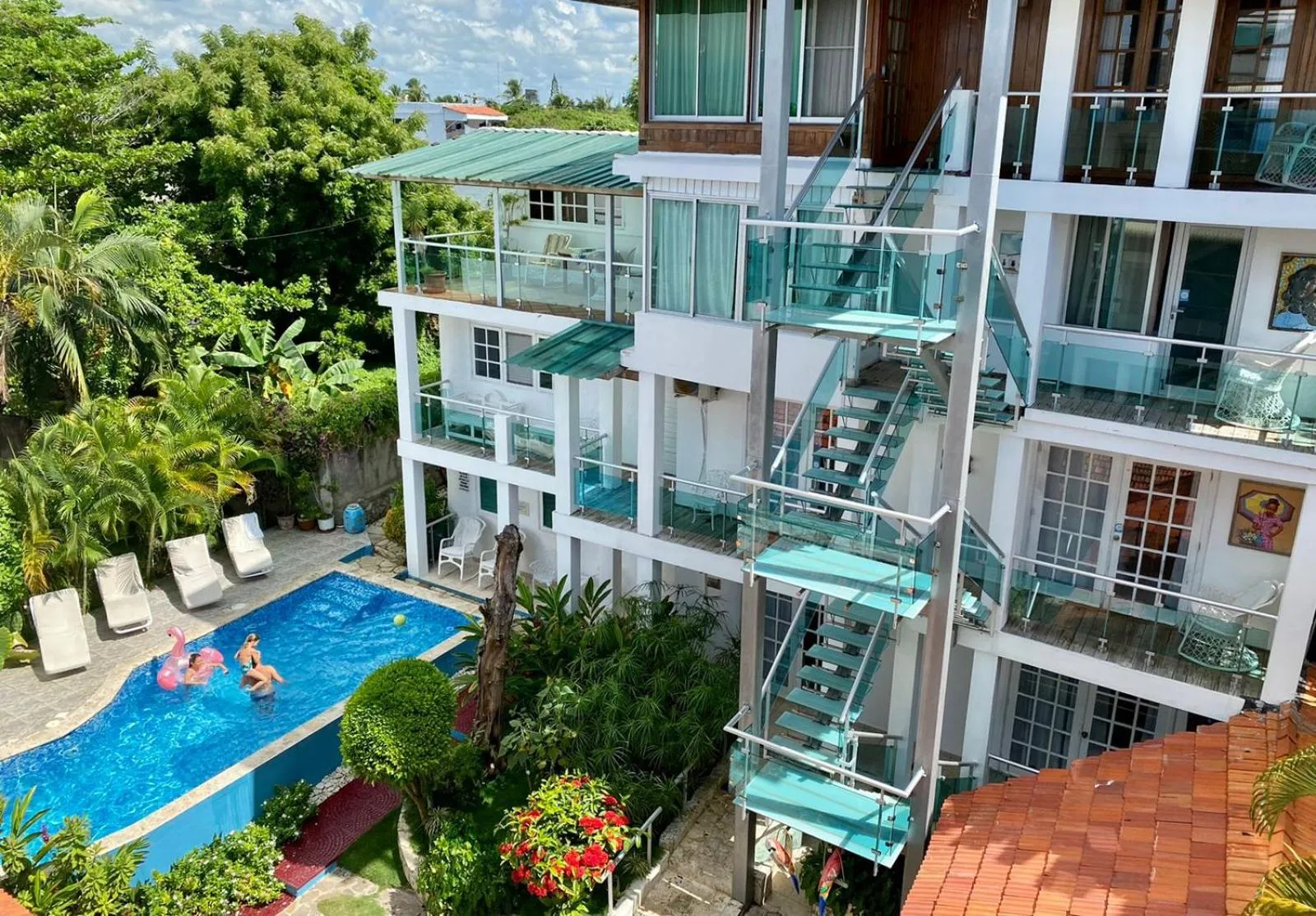 Swimming pool in Hotel Neptuno Refugio