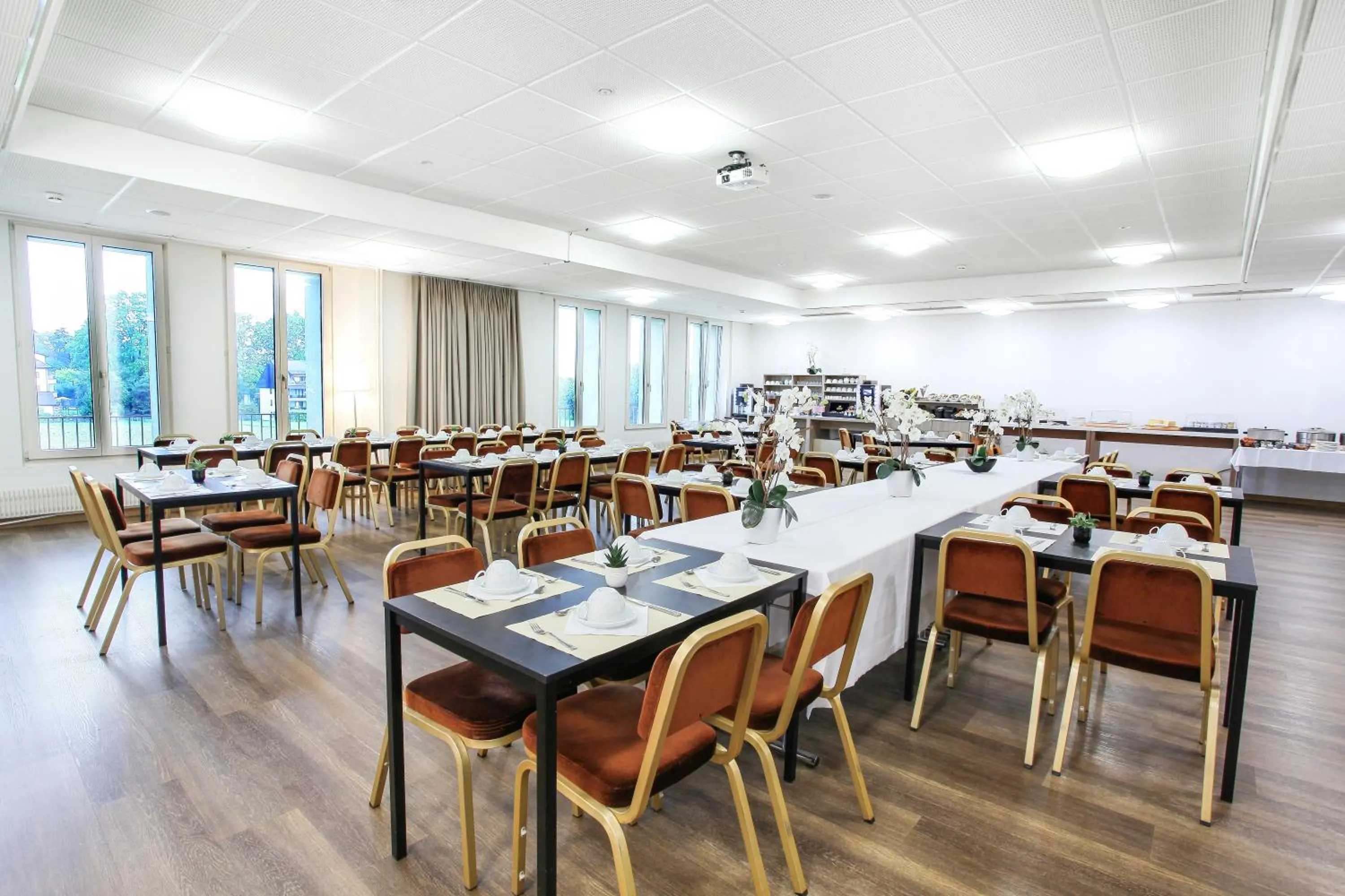 Breakfast in Hotel La Longeraie