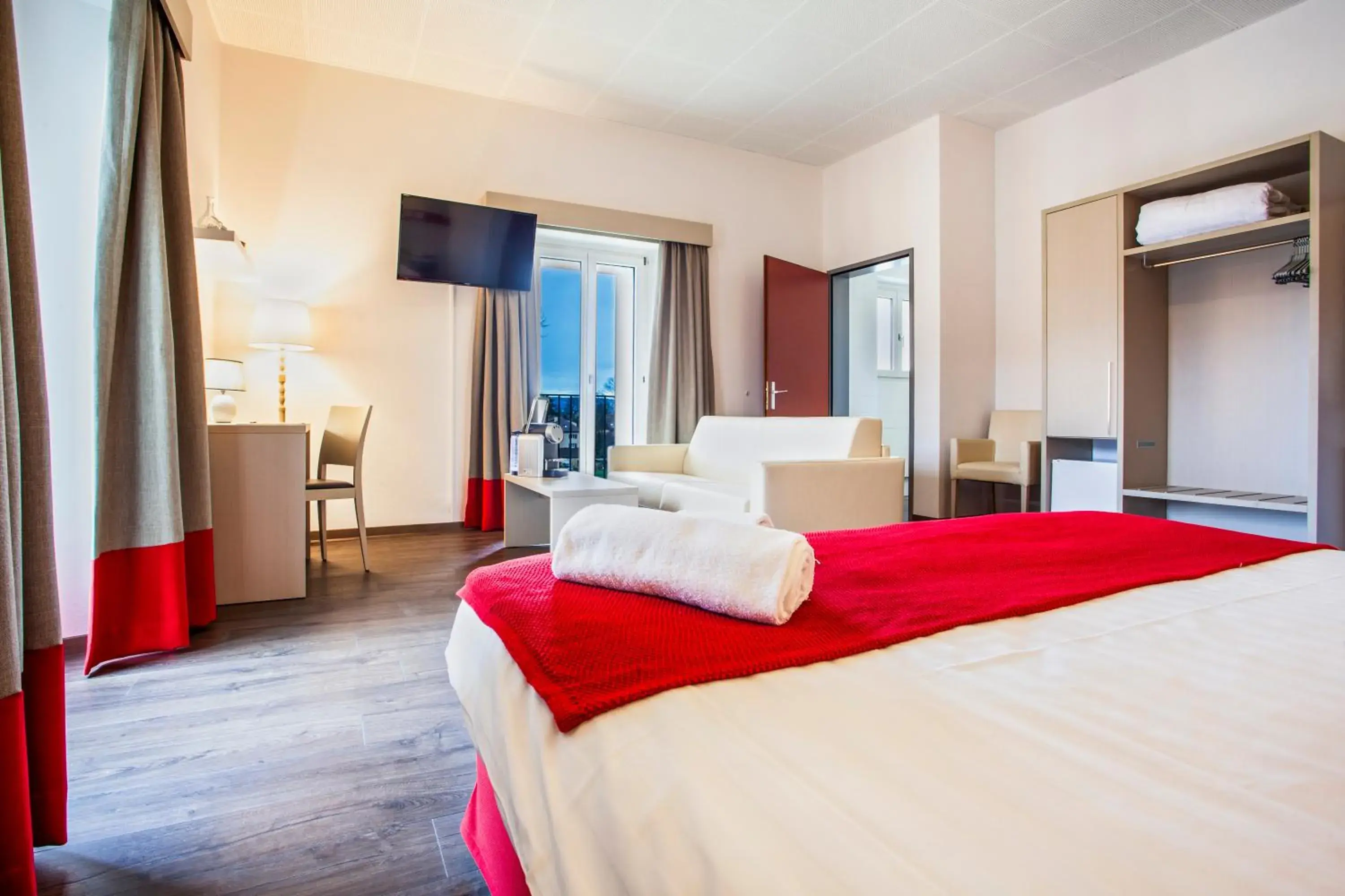 Superior Family Room in Hotel La Longeraie Superior Family Room in Hotel La Longeraie