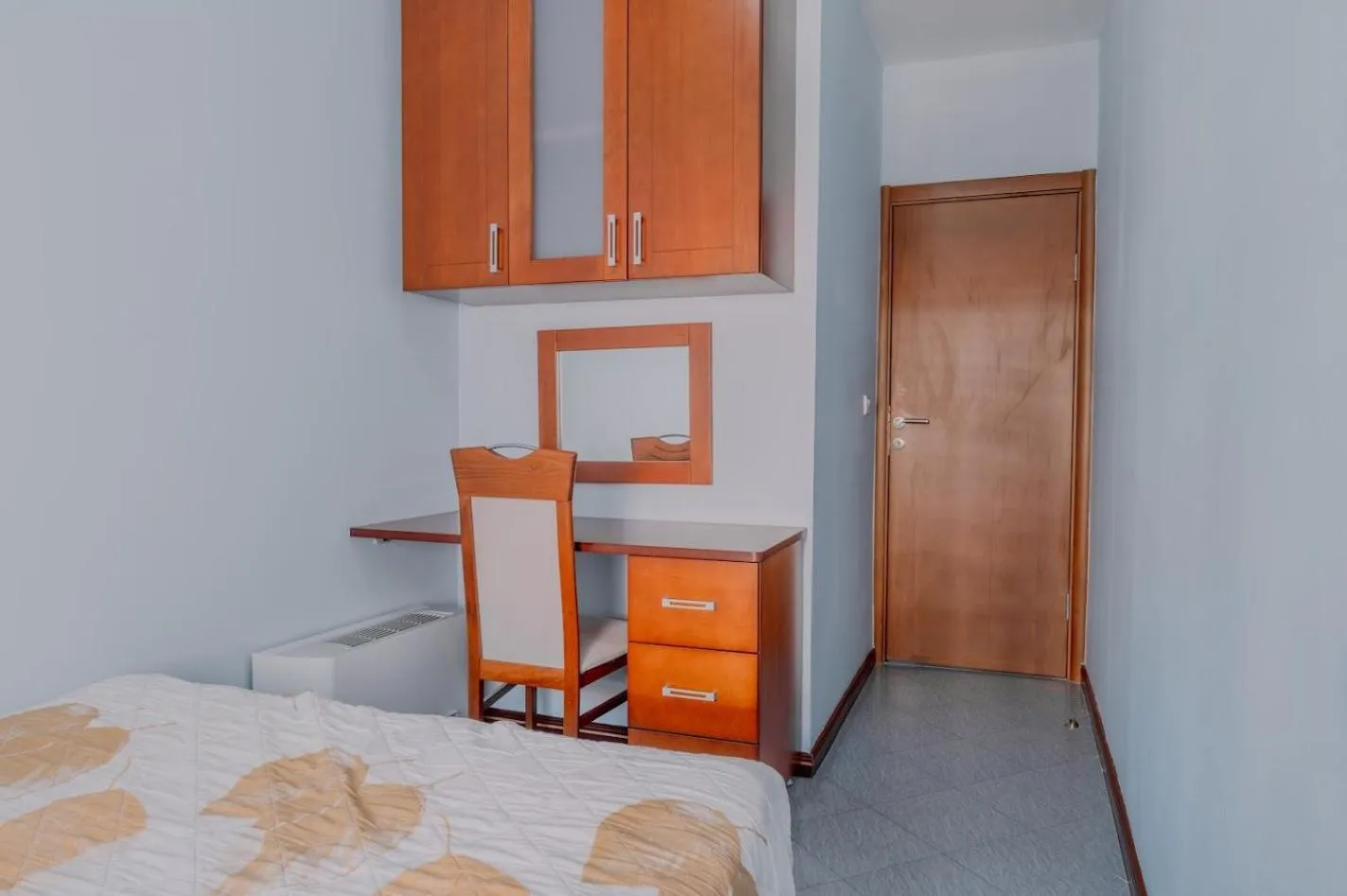 Photo of the whole room, Bed in Hotel R