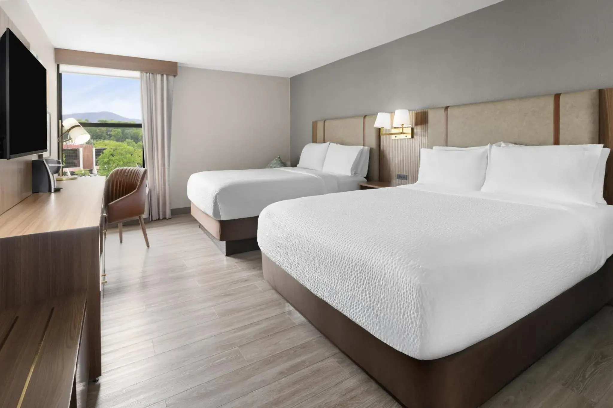 Twin Room - Mobility Access in Holiday Inn Roanoke - Tanglewood Route 419 & I 581 by IHG Twin Room - Mobility Access in Holiday Inn Roanoke - Tanglewood Route 419 & I 581 by IHG