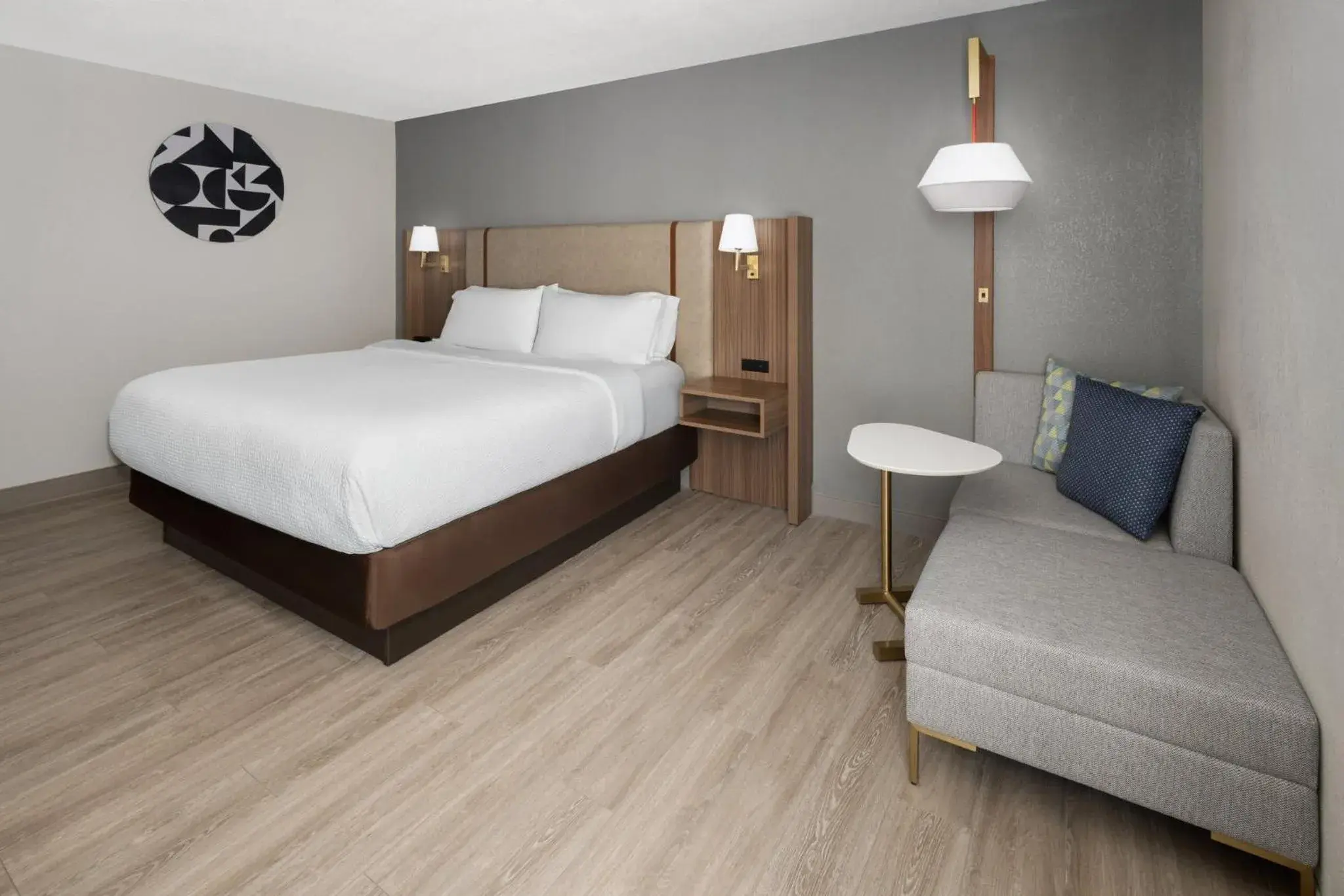 Executive King Room - Hearing Accessible - Non-Smoking in Holiday Inn Roanoke - Tanglewood Route 419 & I 581 by IHG Executive King Room - Hearing Accessible - Non-Smoking in Holiday Inn Roanoke - Tanglewood Route 419 & I 581 by IHG