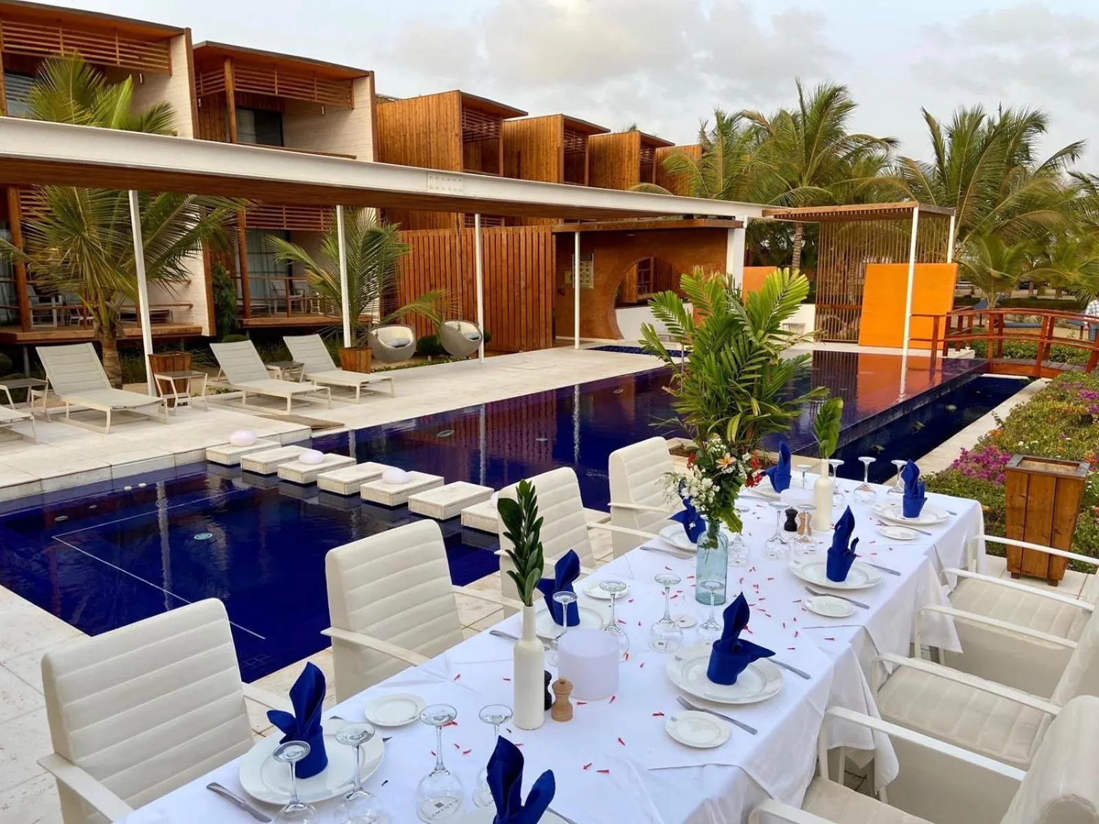 Swimming pool in Movenpick Resort Lamantin Saly