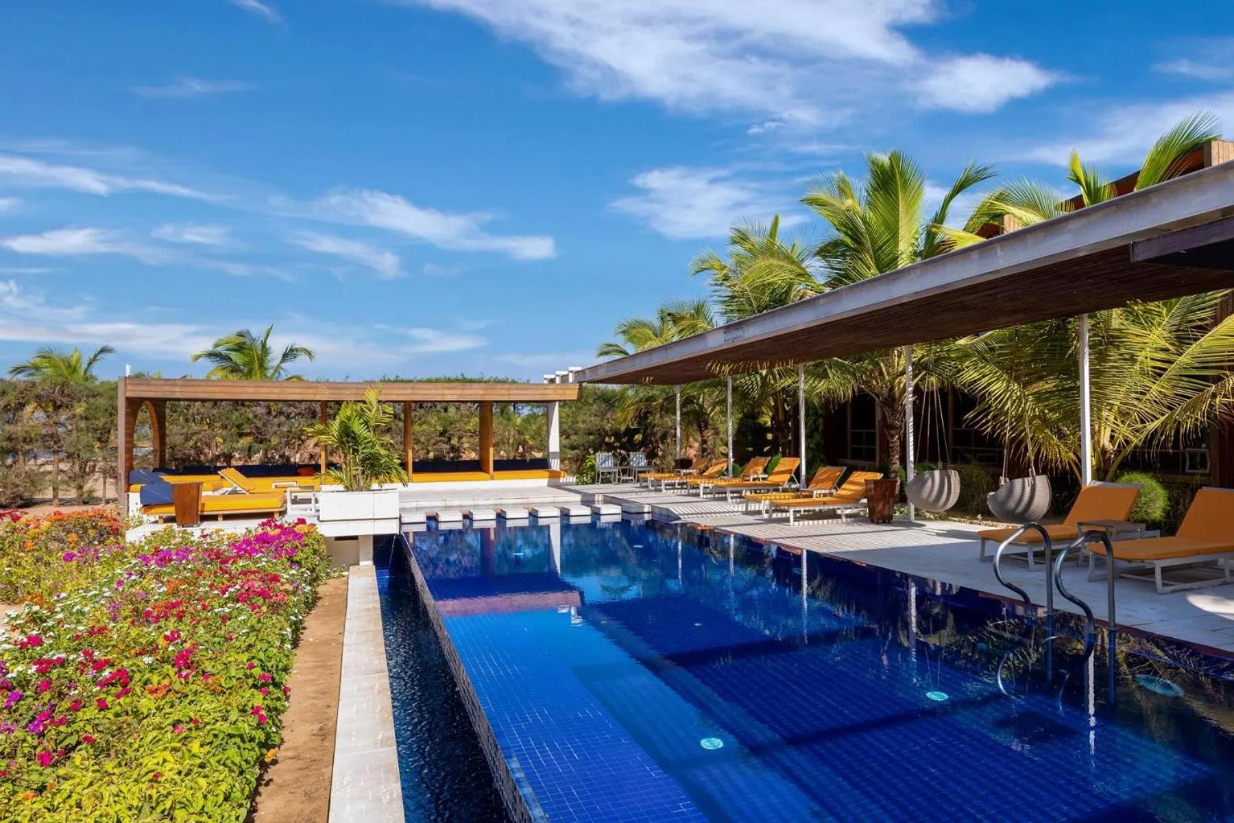 Swimming pool in Movenpick Resort Lamantin Saly