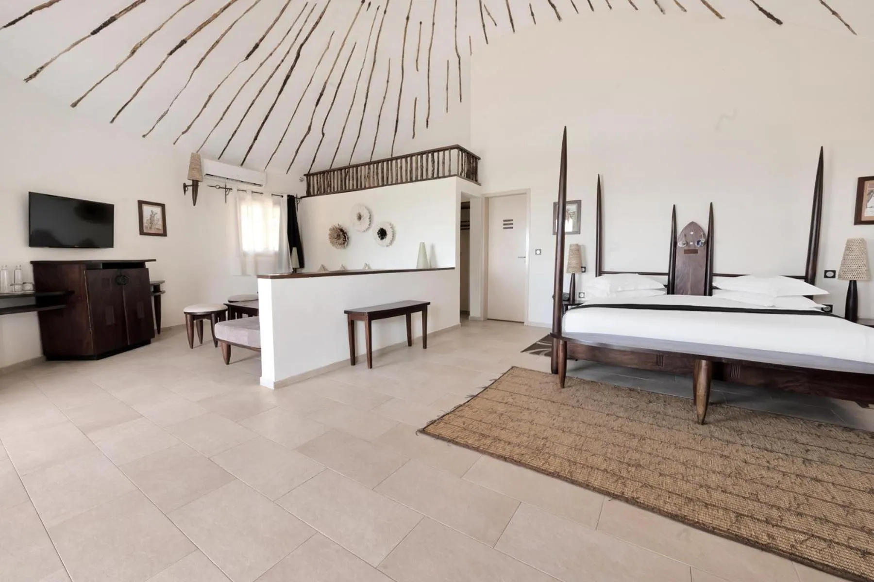 Bedroom, Bed in Movenpick Resort Lamantin Saly