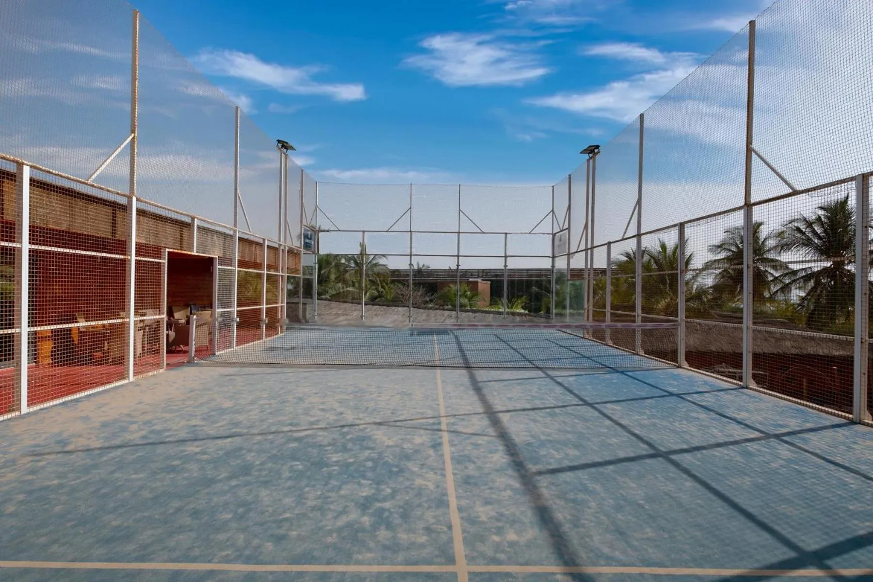 Tennis court in Movenpick Resort Lamantin Saly