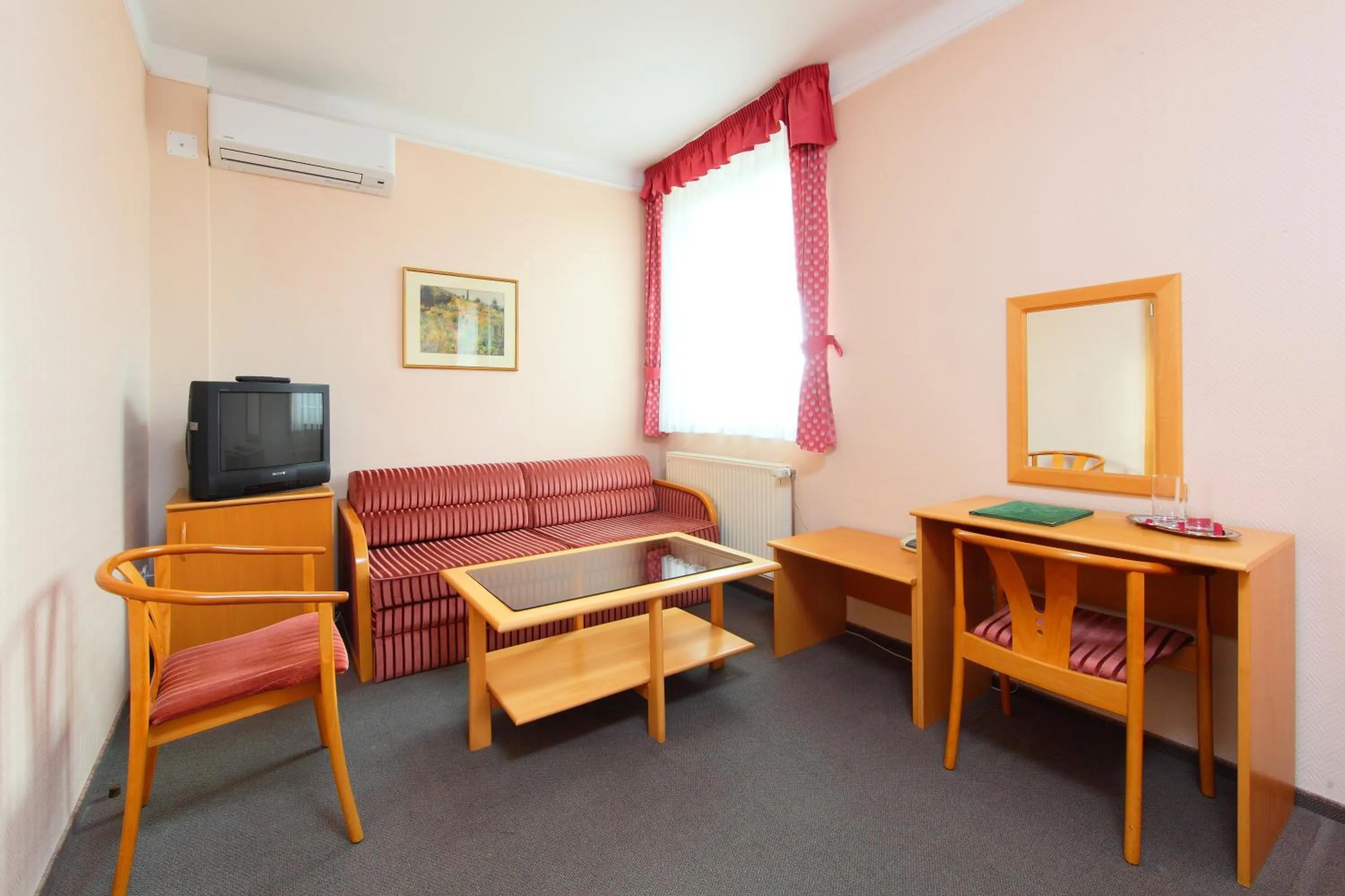 Decorative detail in Hotel Blaha Lujza