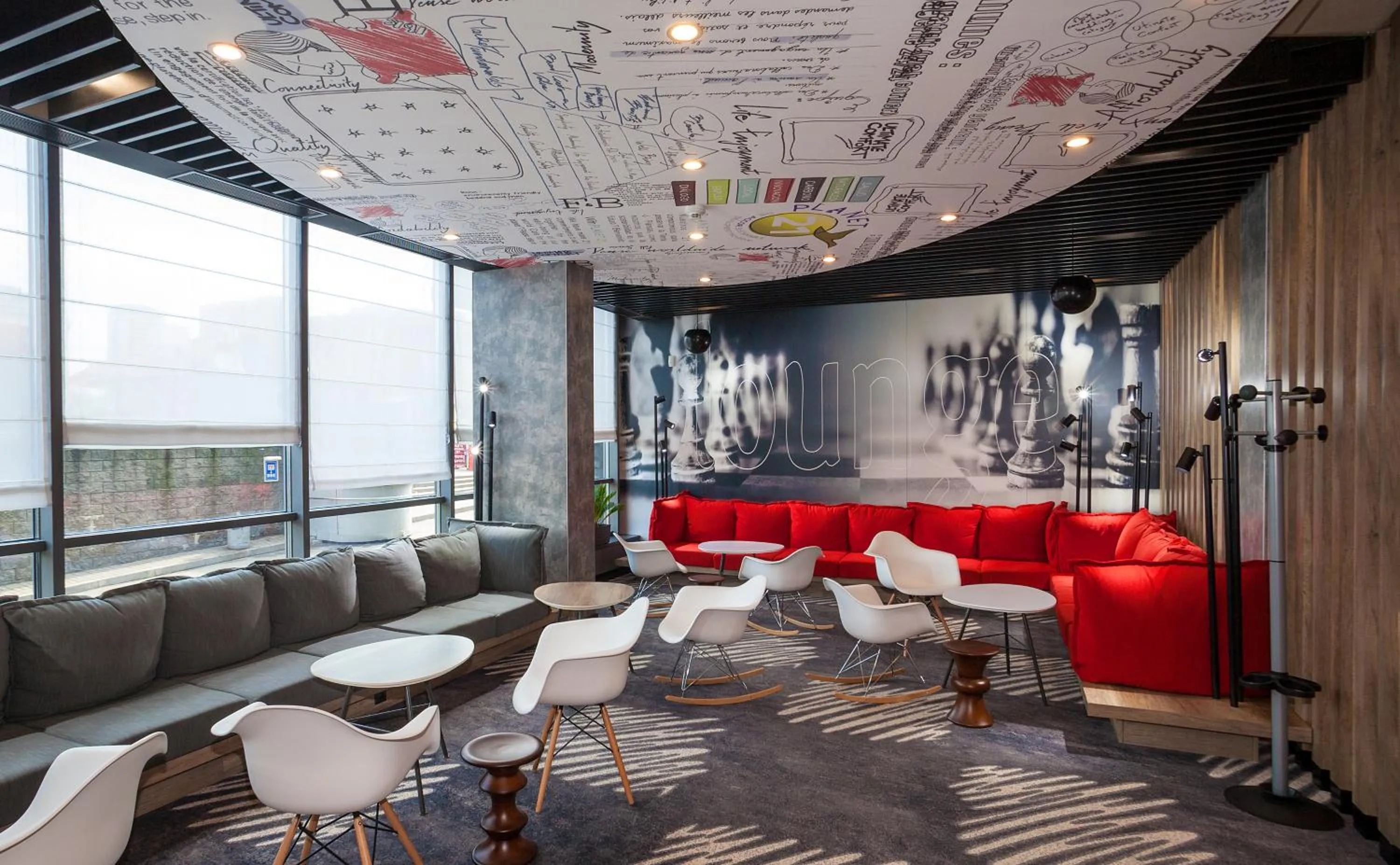 Lounge or bar in ibis Kyiv Railway Station