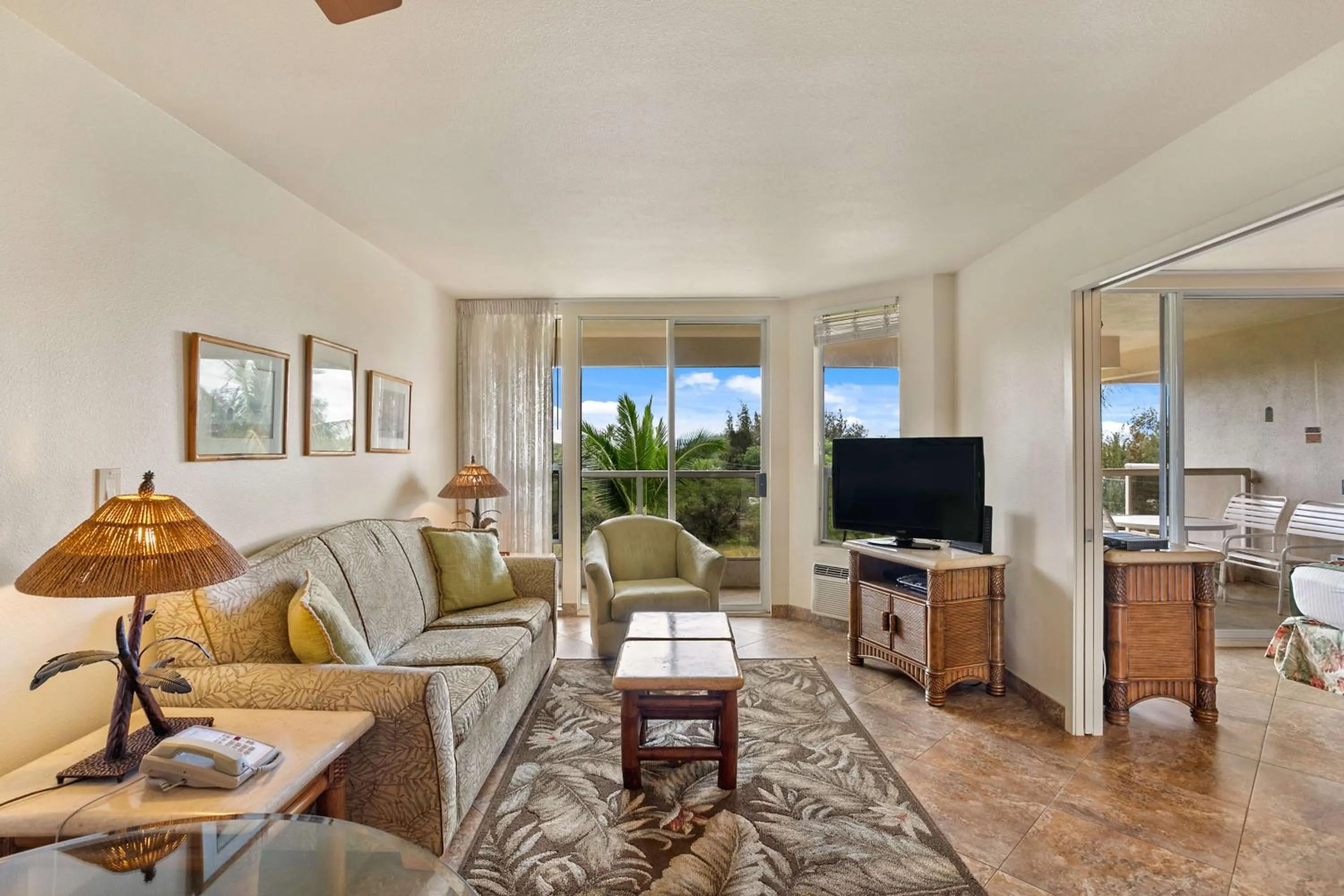 Day in Aston at the Maui Banyan