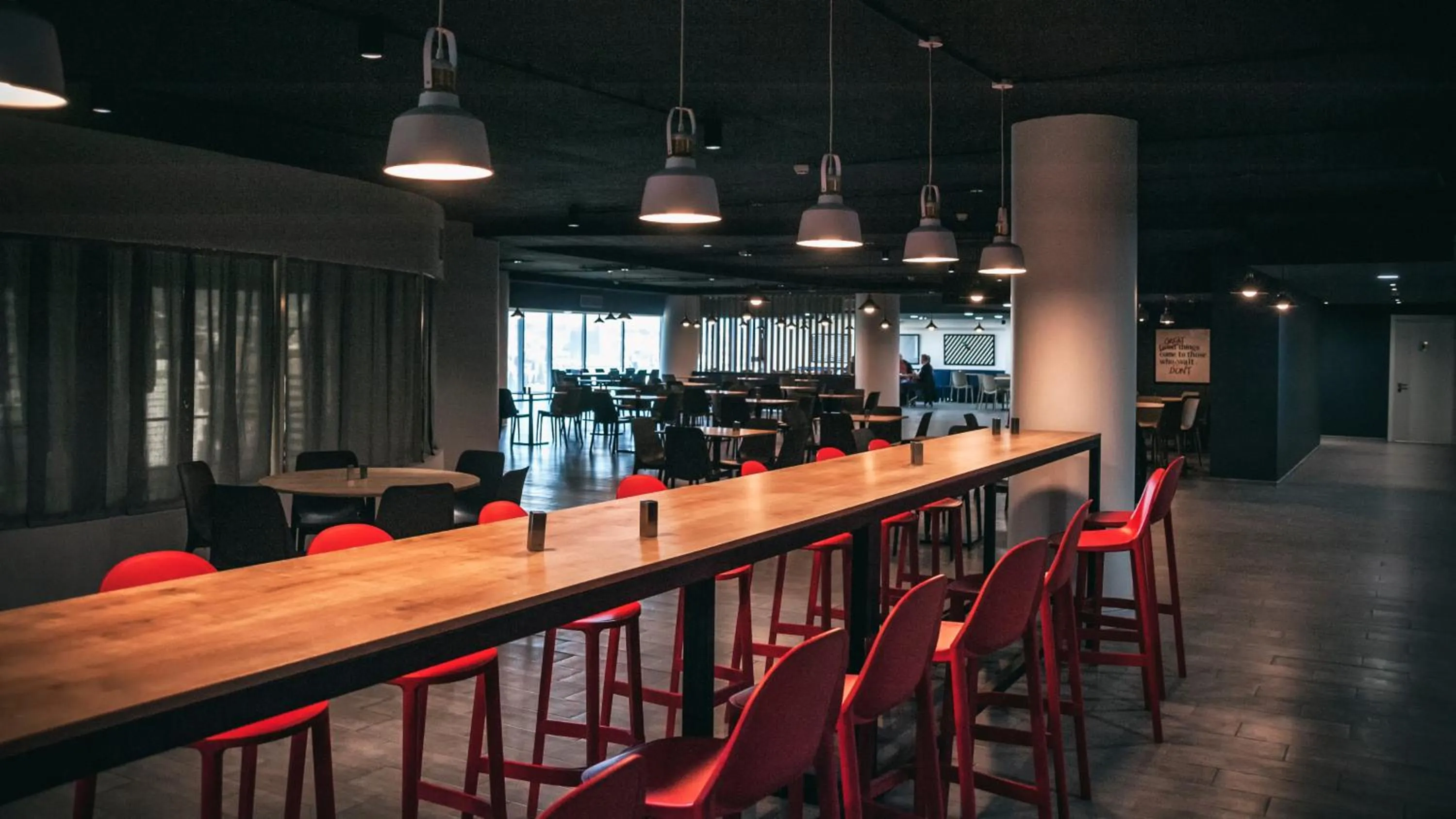 Restaurant/places to eat in King David Residence