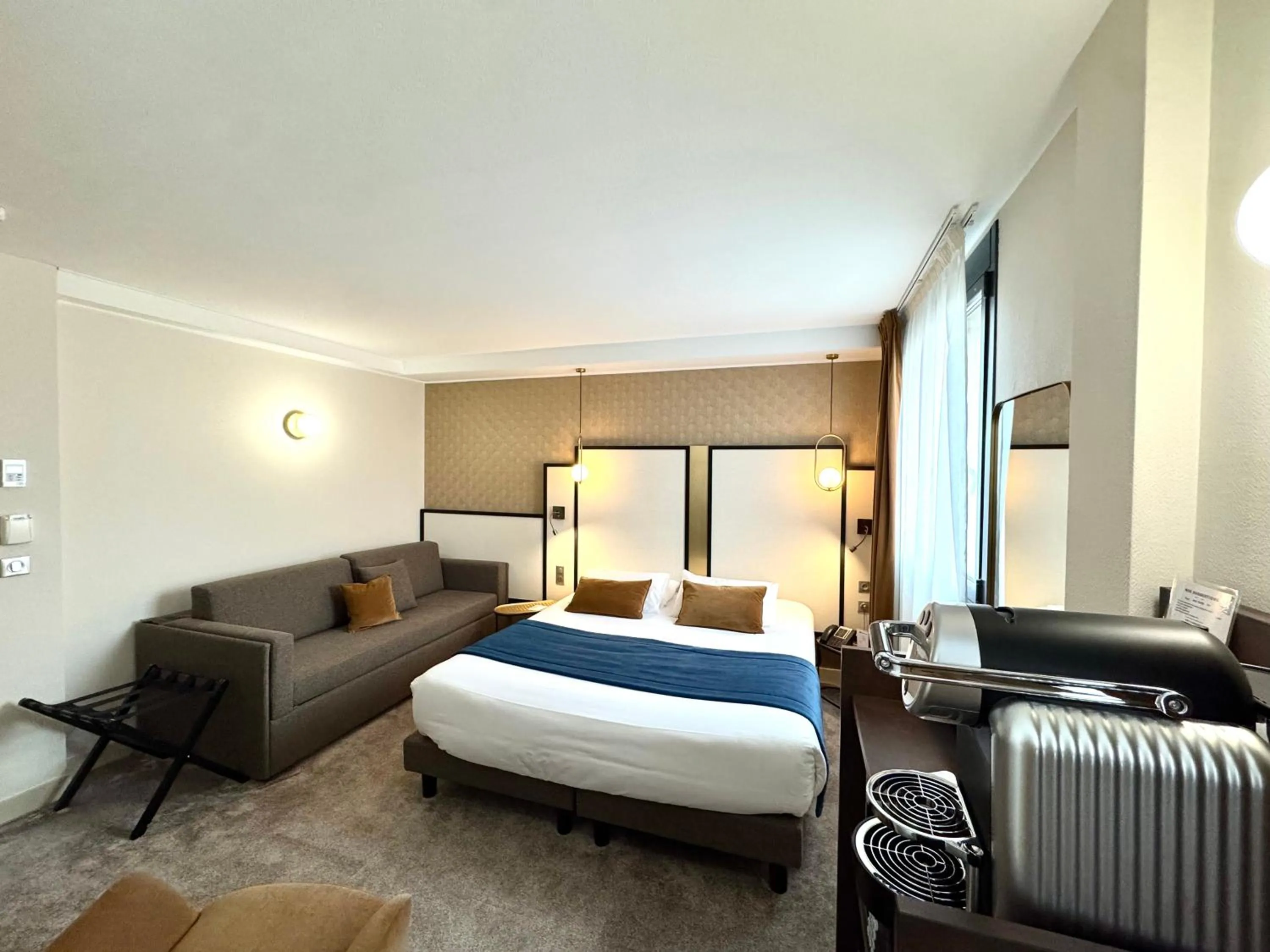 Photo of the whole room, Bed in Best Western Hotel Le Quercy