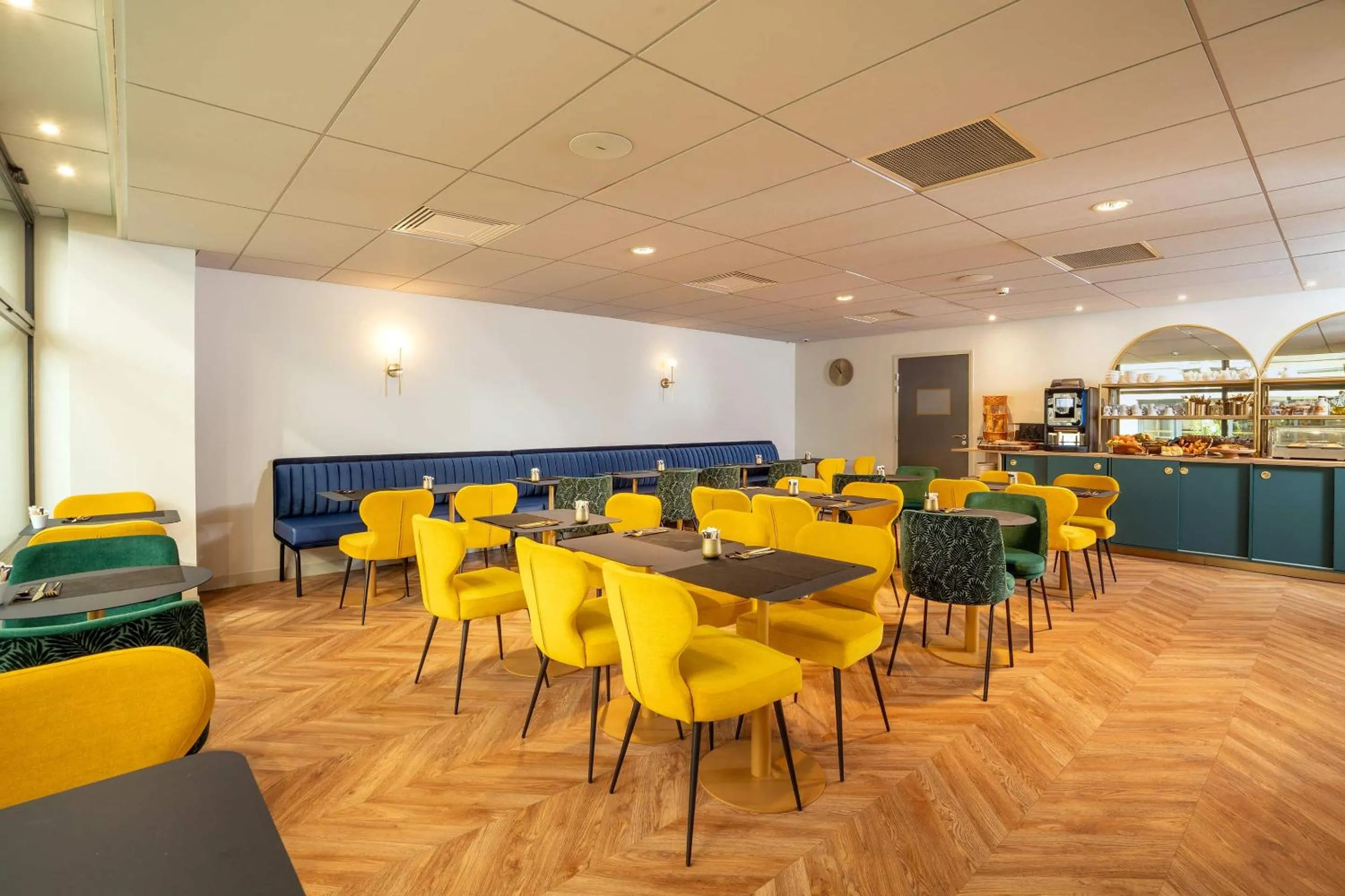 Breakfast in Best Western Hotel Le Quercy