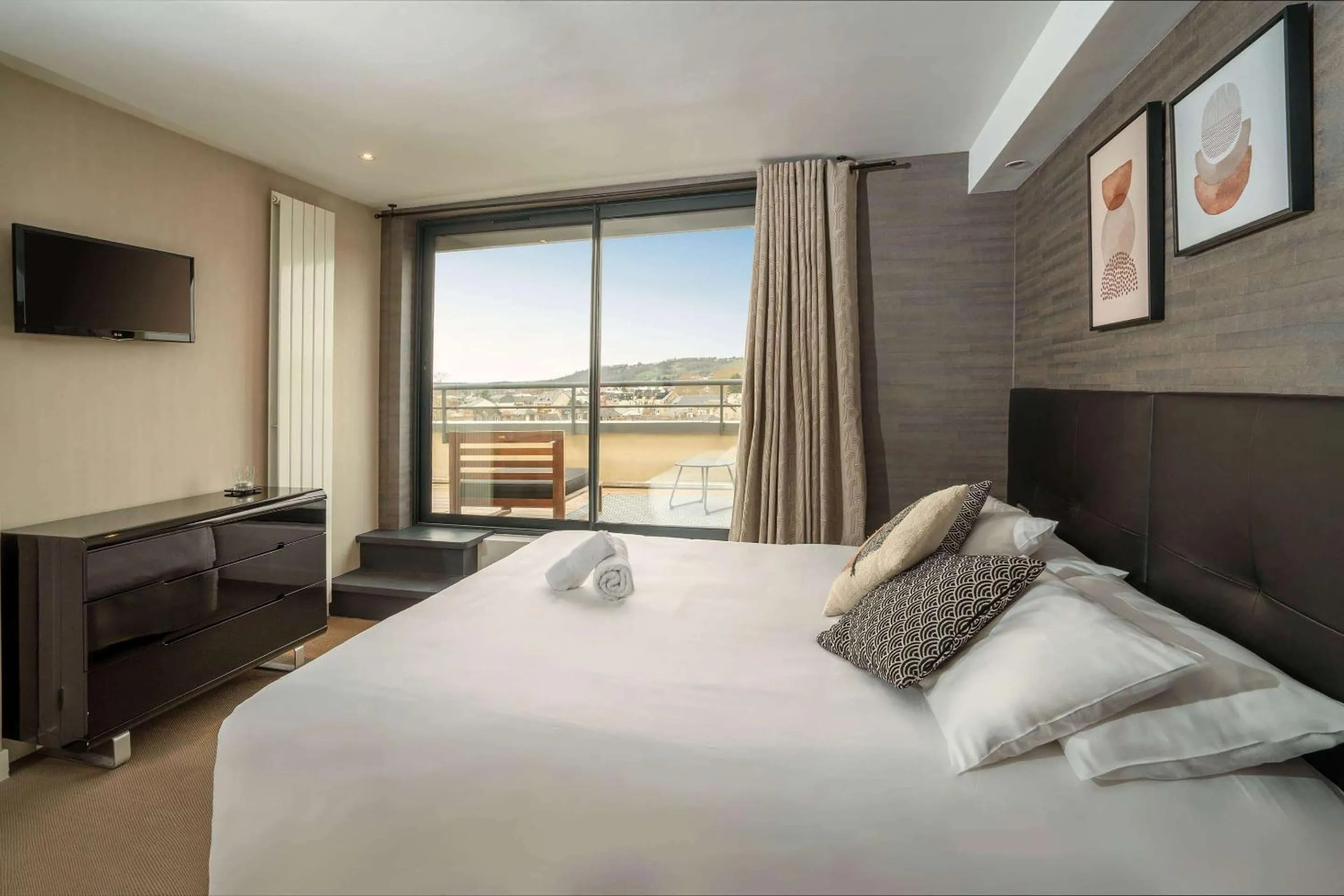 Other, Bed in Best Western Hotel Le Quercy