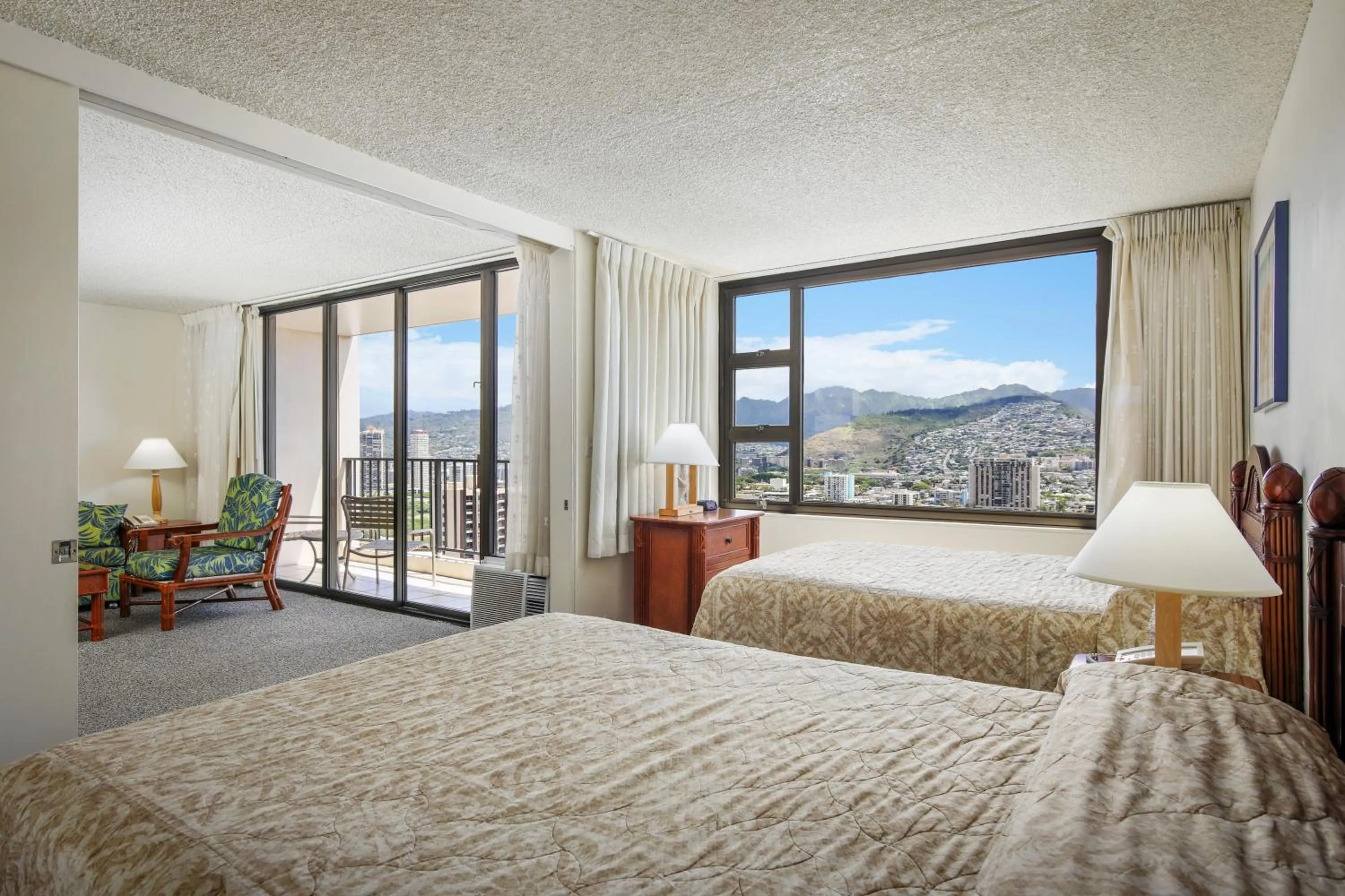 Bed in Aston at the Waikiki Banyan