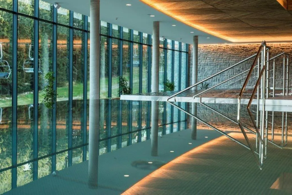 Swimming pool in Hotel SOREA SNP