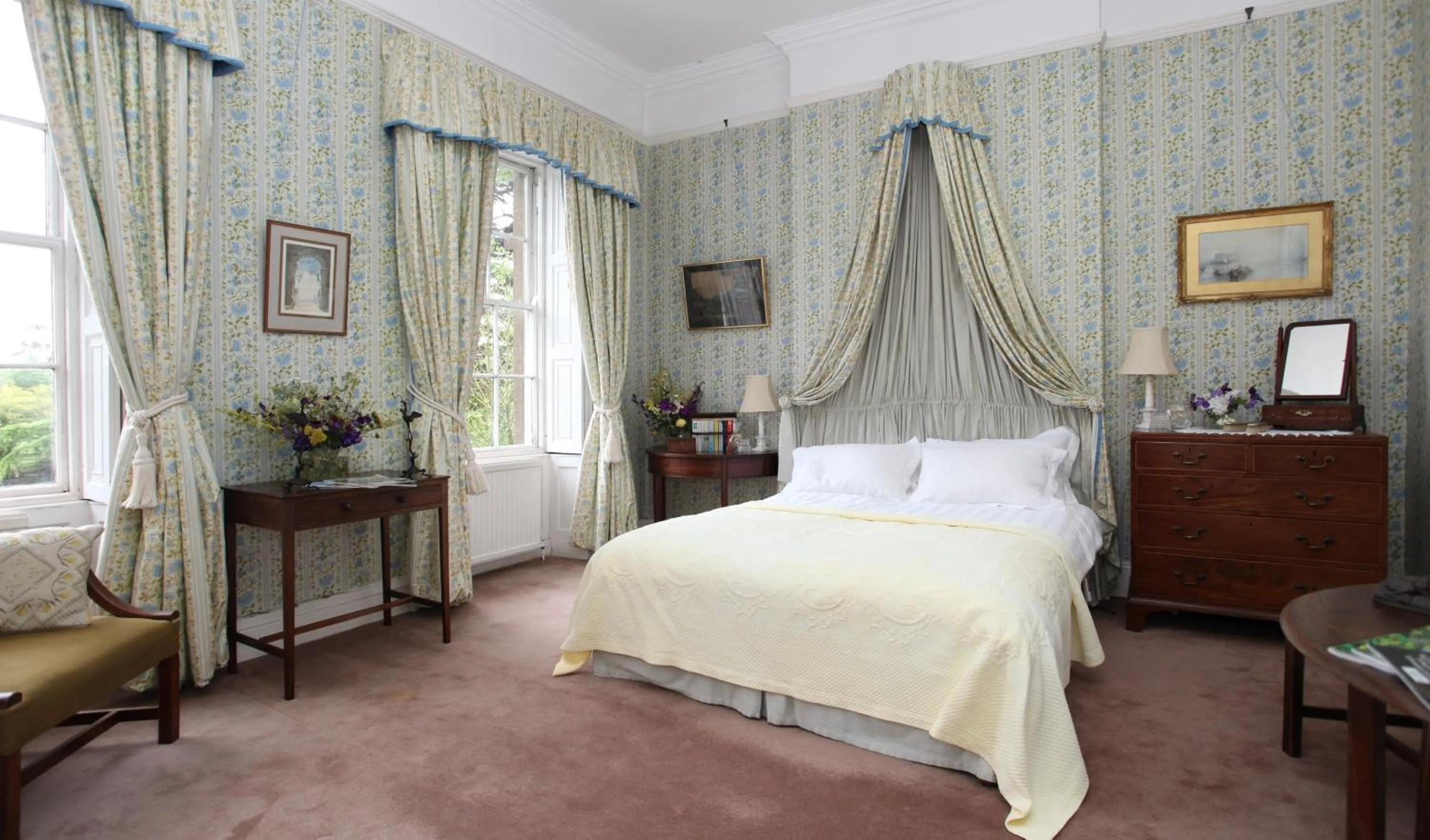 Bed in Ballydugan Country House